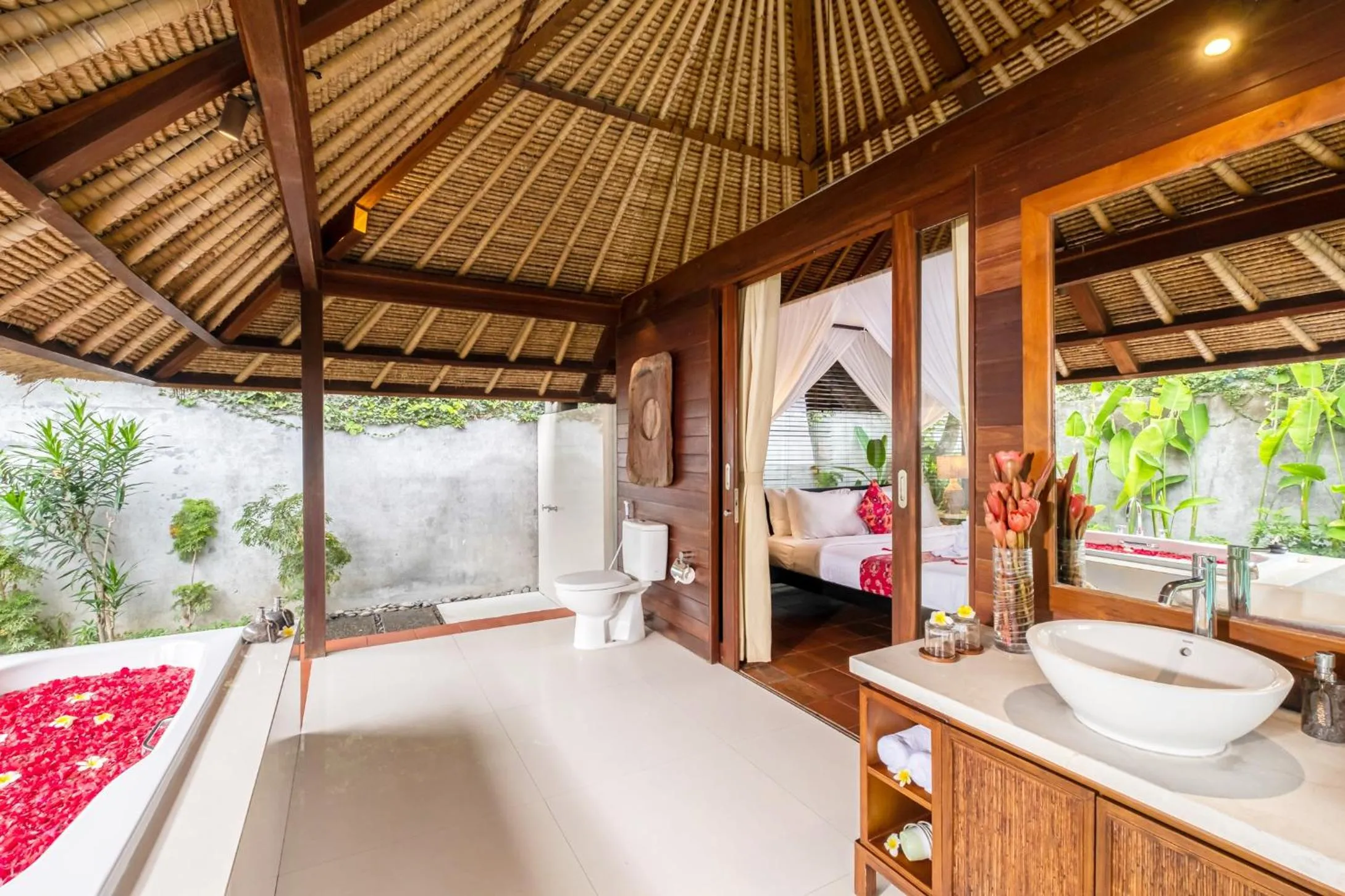Bathroom in Mayaloka Villas Seminyak