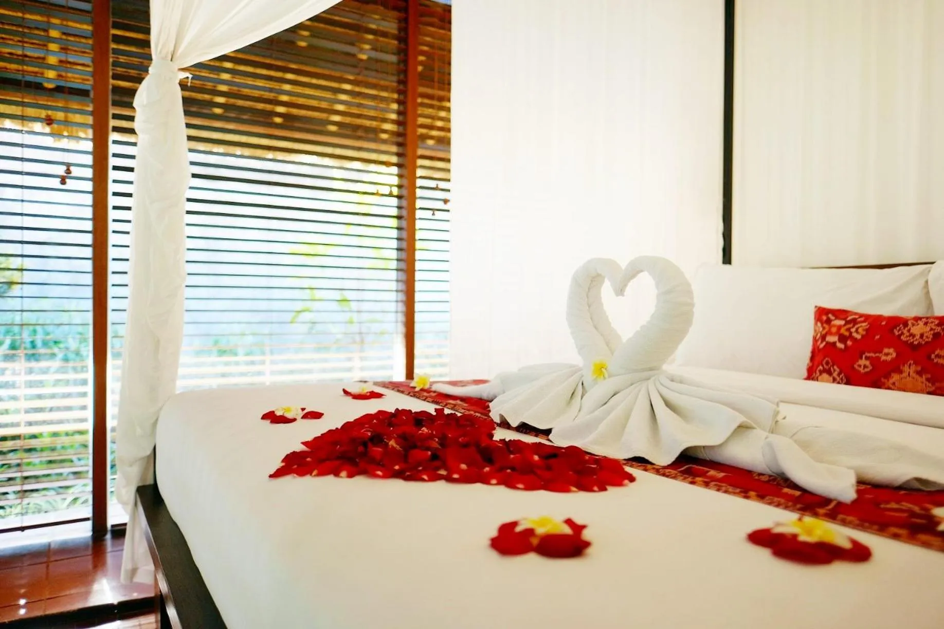 Bed in Mayaloka Villas Seminyak