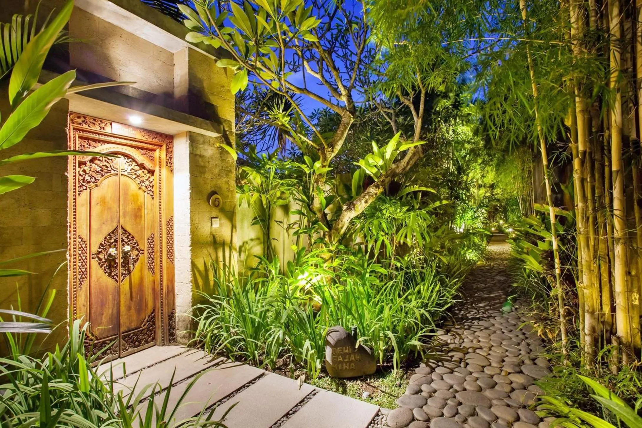 Property building in Mayaloka Villas Seminyak