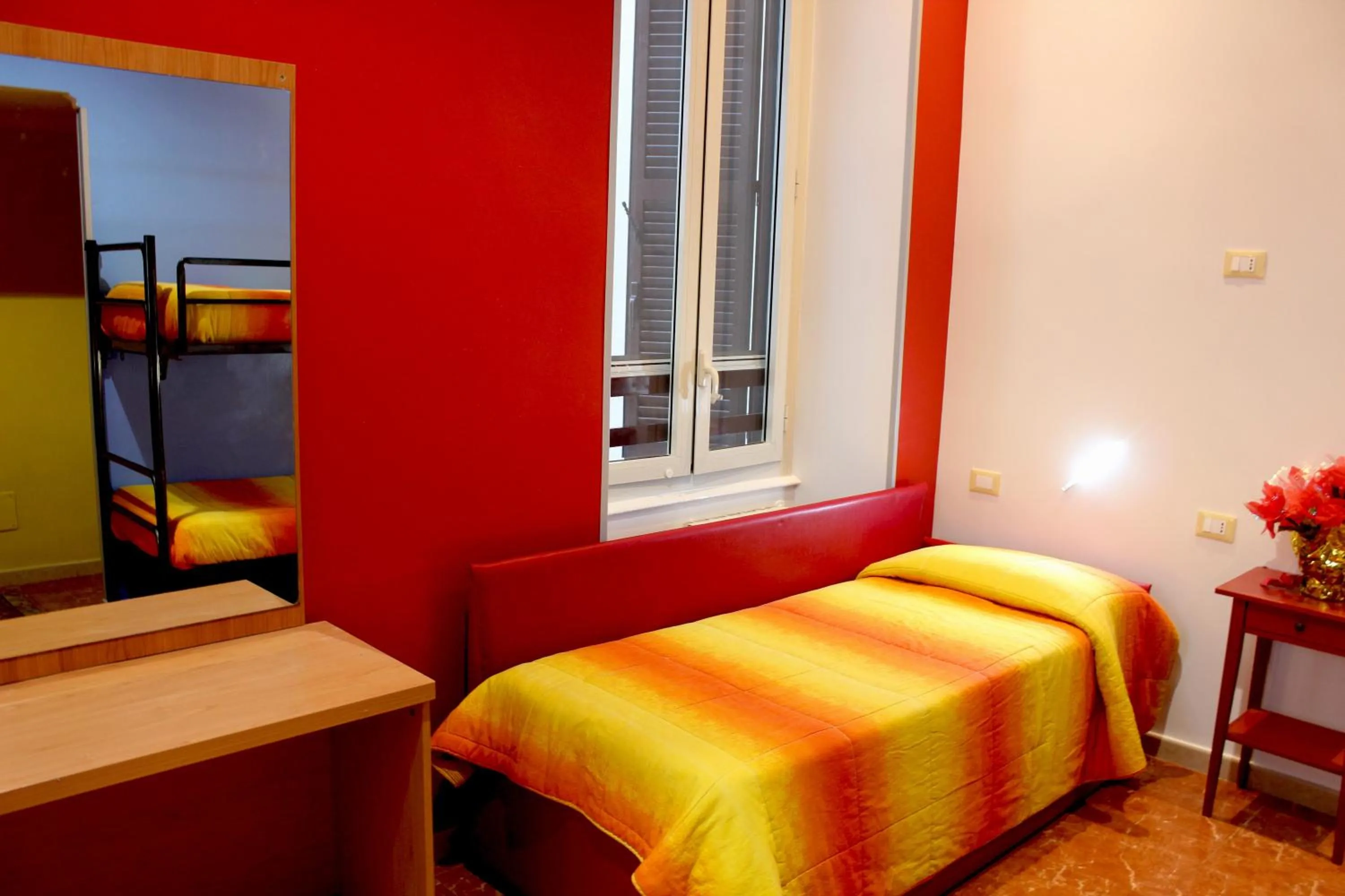 Bedroom, Bed in Legends