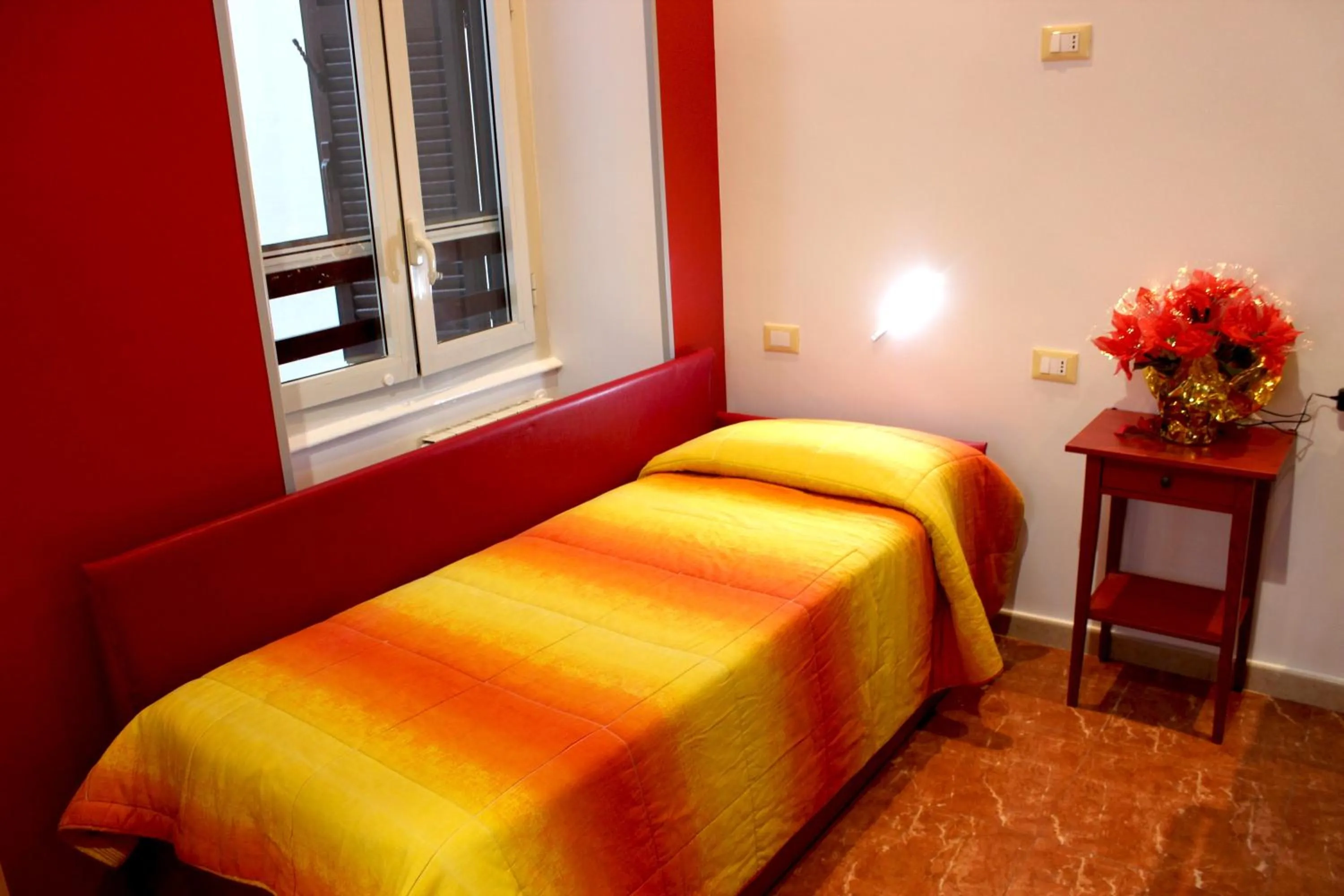 Bedroom, Bed in Legends