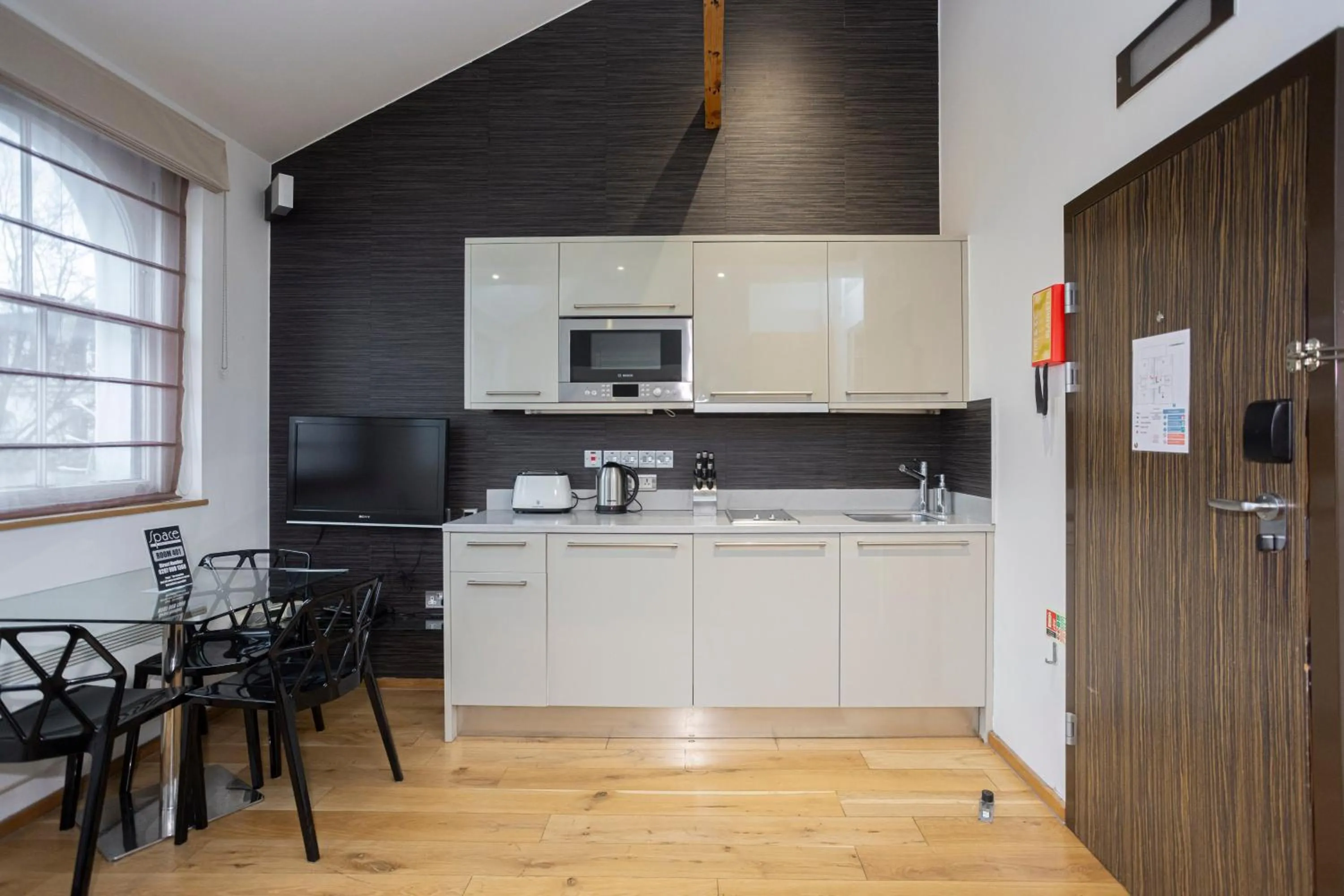 Kitchen or kitchenette in Space ApartHotel