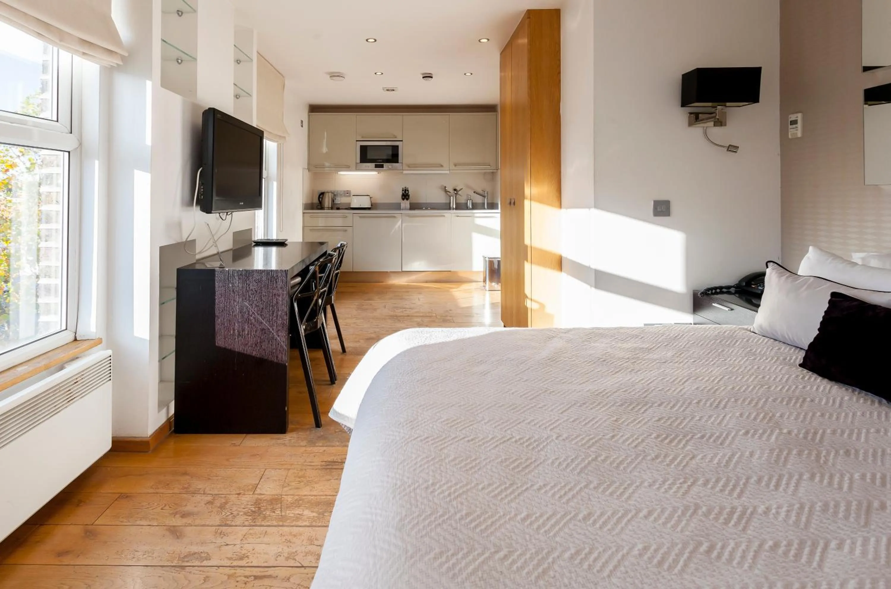 Bed in Space ApartHotel