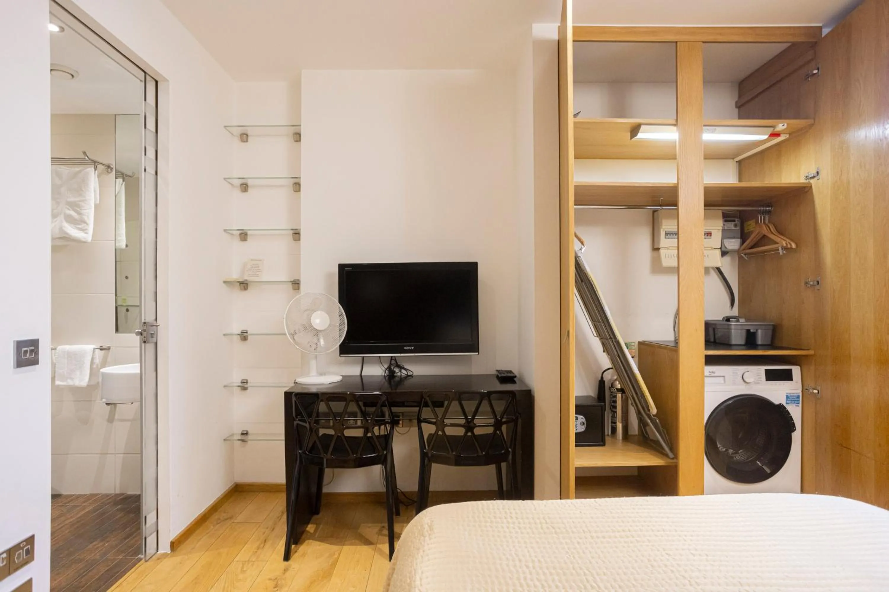 TV and multimedia, Bed in Space ApartHotel