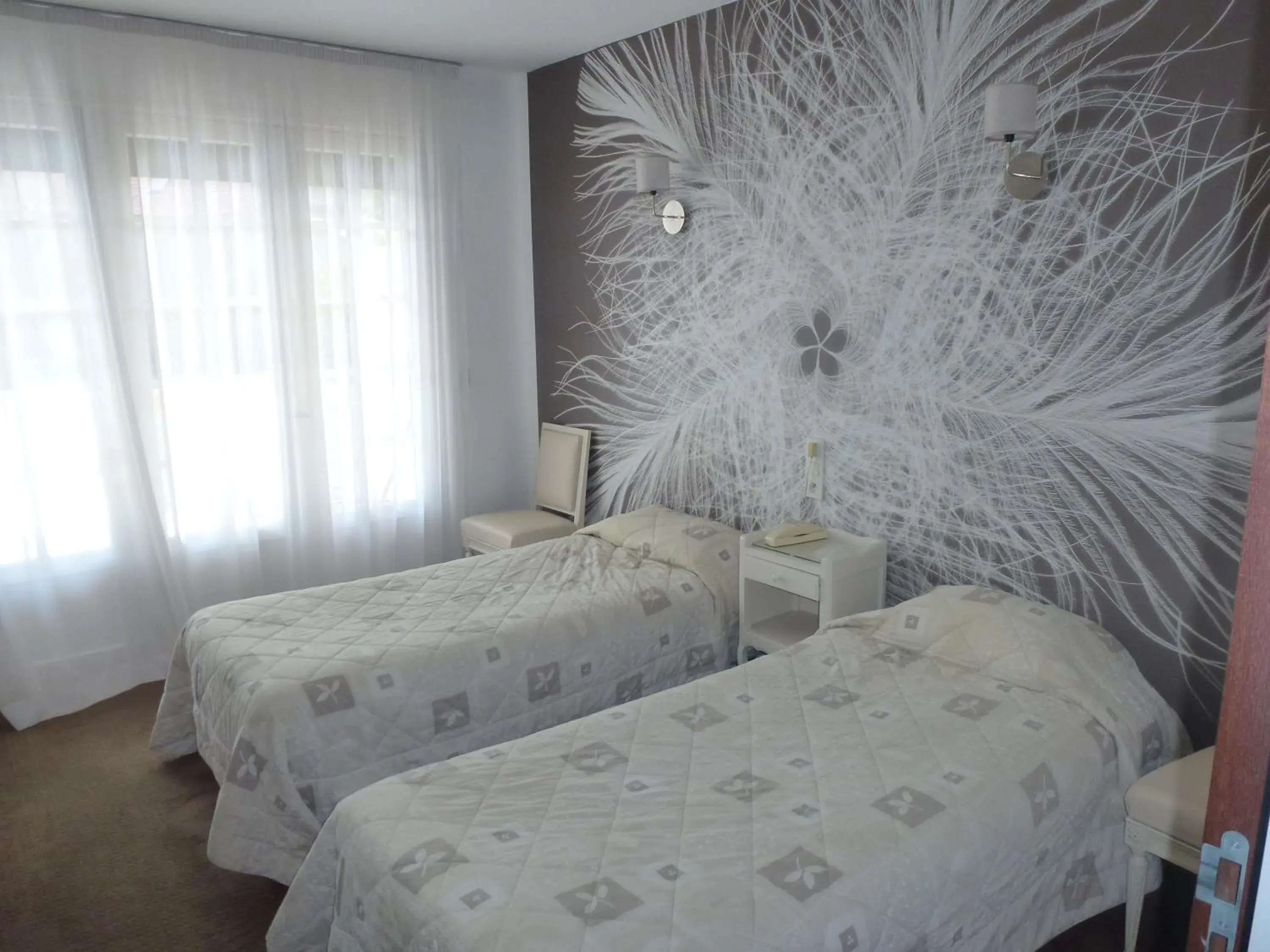 Twin Room with Terrace - 1st floor accessible by stairs only in Le Quercy Twin Room with Terrace - 1st floor accessible by stairs only in Le Quercy