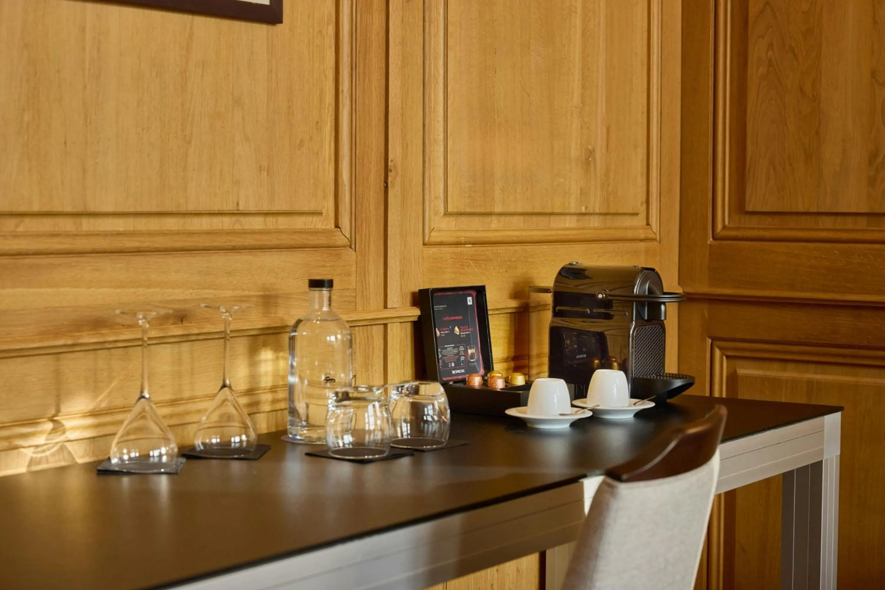 Bathroom in Hôtel de Bourgtheroulde, Autograph Collection