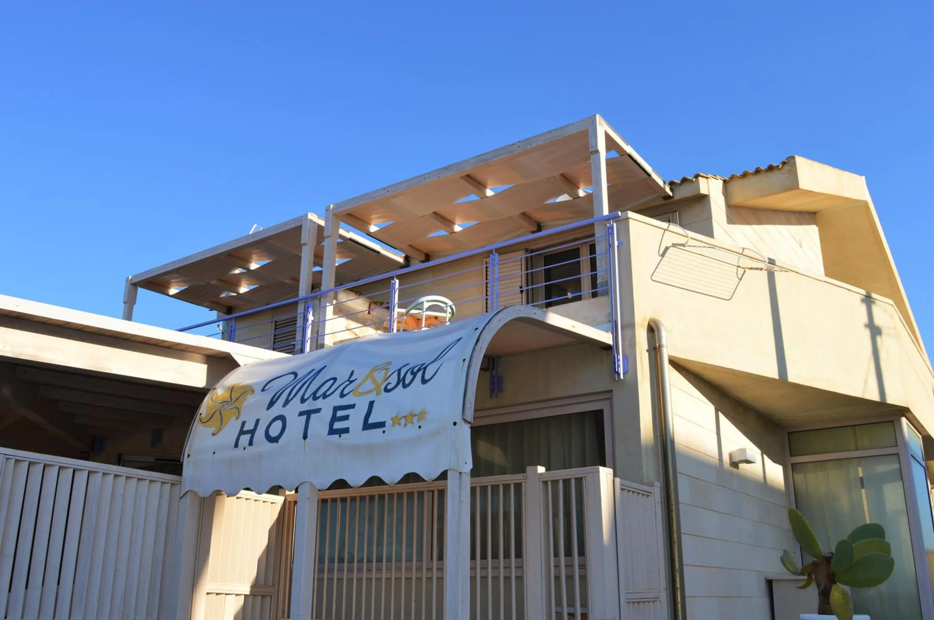 Property building in Hotel Mar & Sol