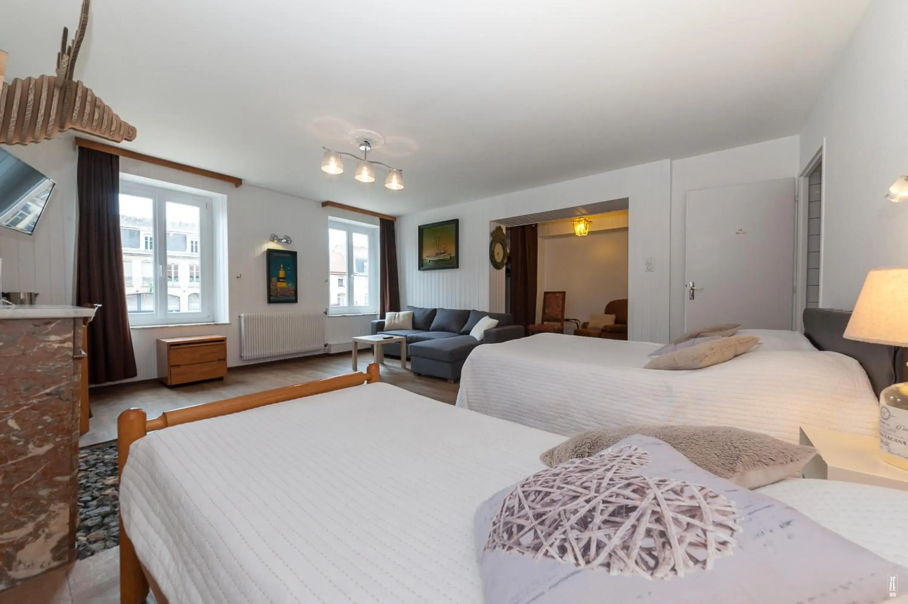 Triple Room in Relais Lorraine Alsace Pere & Fils Triple Room in Relais Lorraine Alsace Pere & Fils