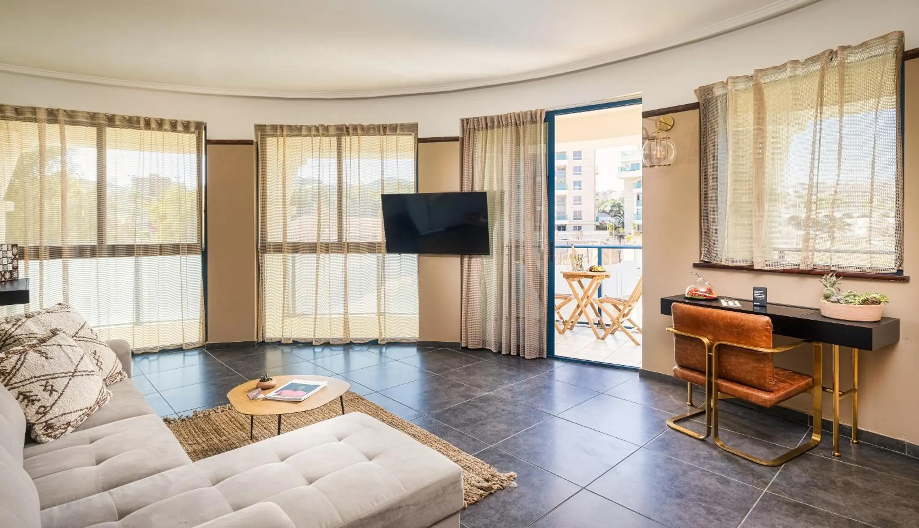 Suite in Brown Red Sea Suite in Brown Red Sea