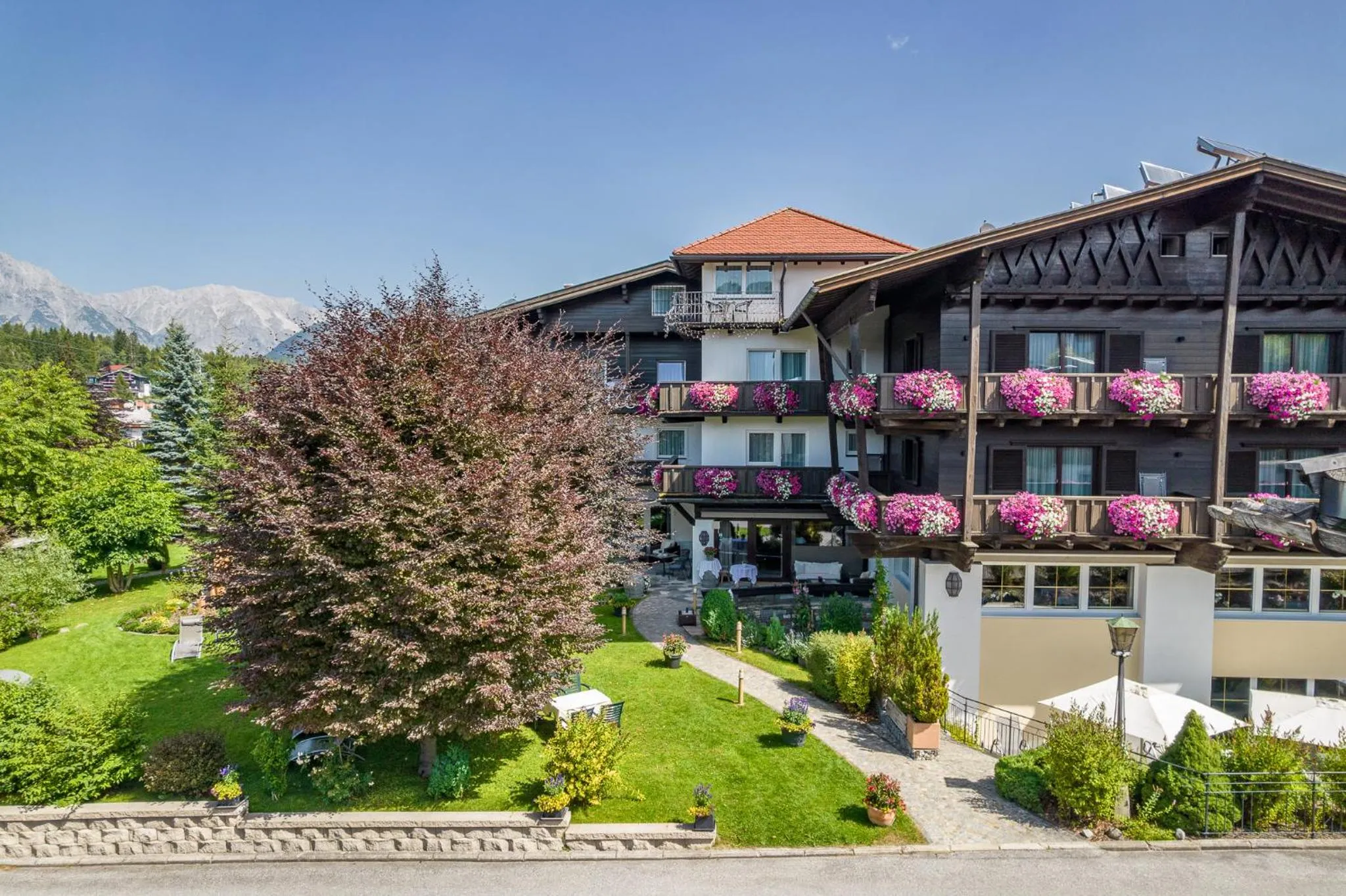 Property building in Parkhotel Seefeld