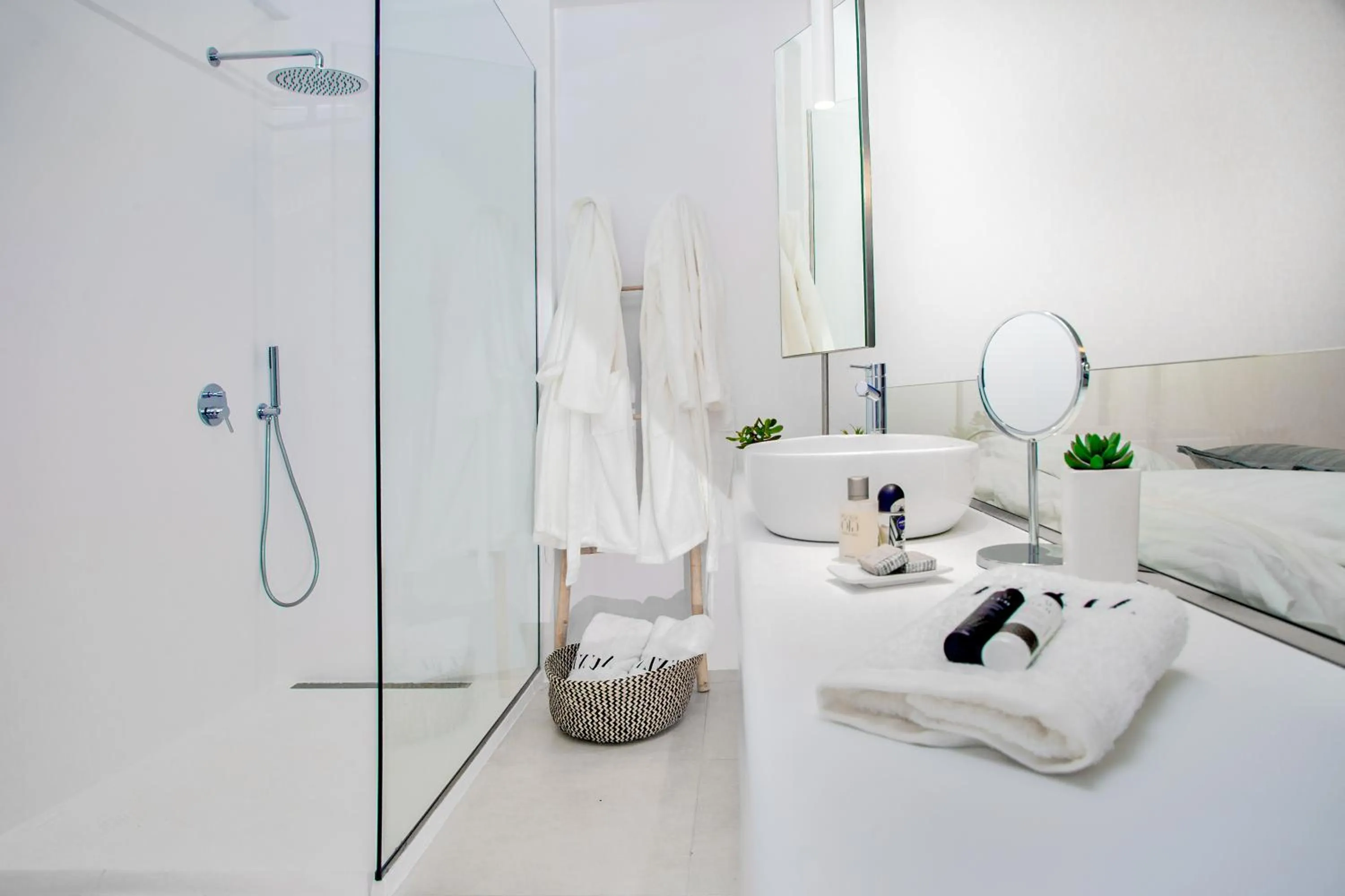 Bathroom in Alunia Incognito Suites - Adults Only