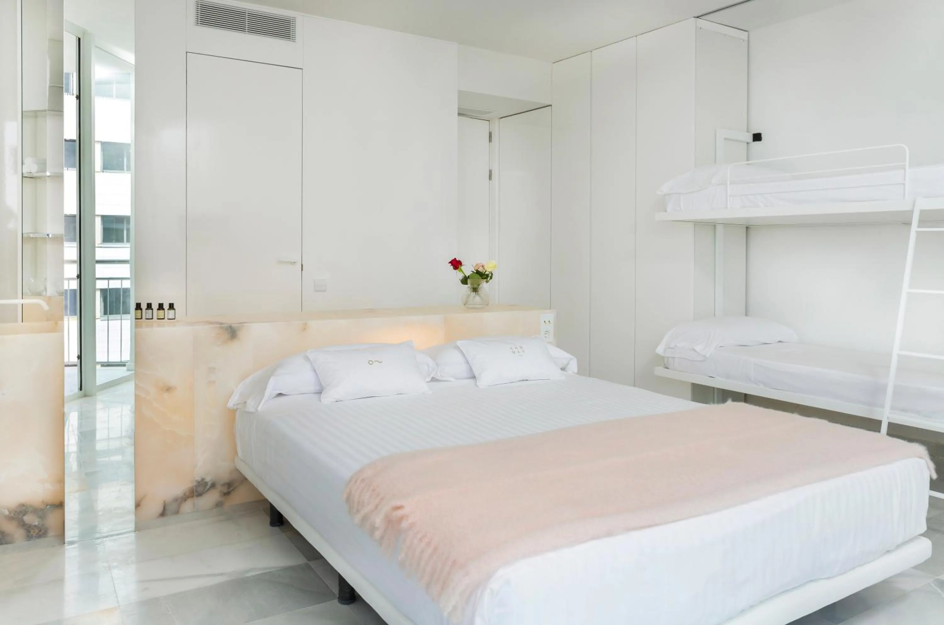 Bedroom, Bed in Hotel Aromar