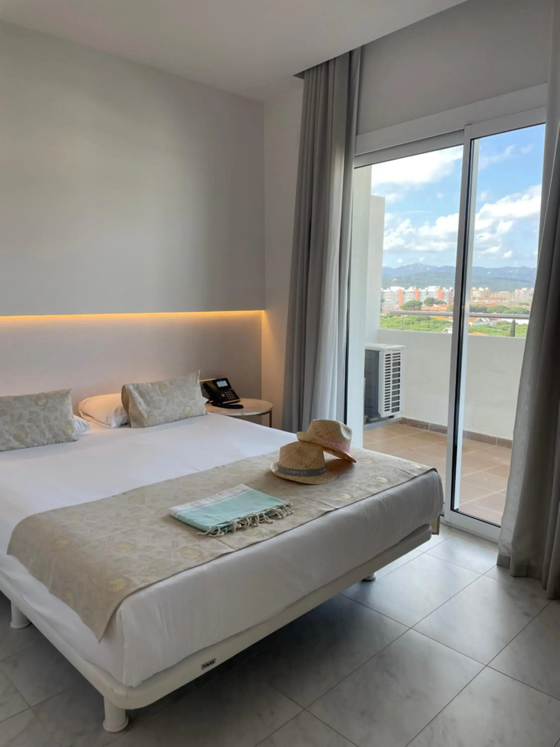 Deluxe Family Room in Hotel Aromar Deluxe Family Room in Hotel Aromar