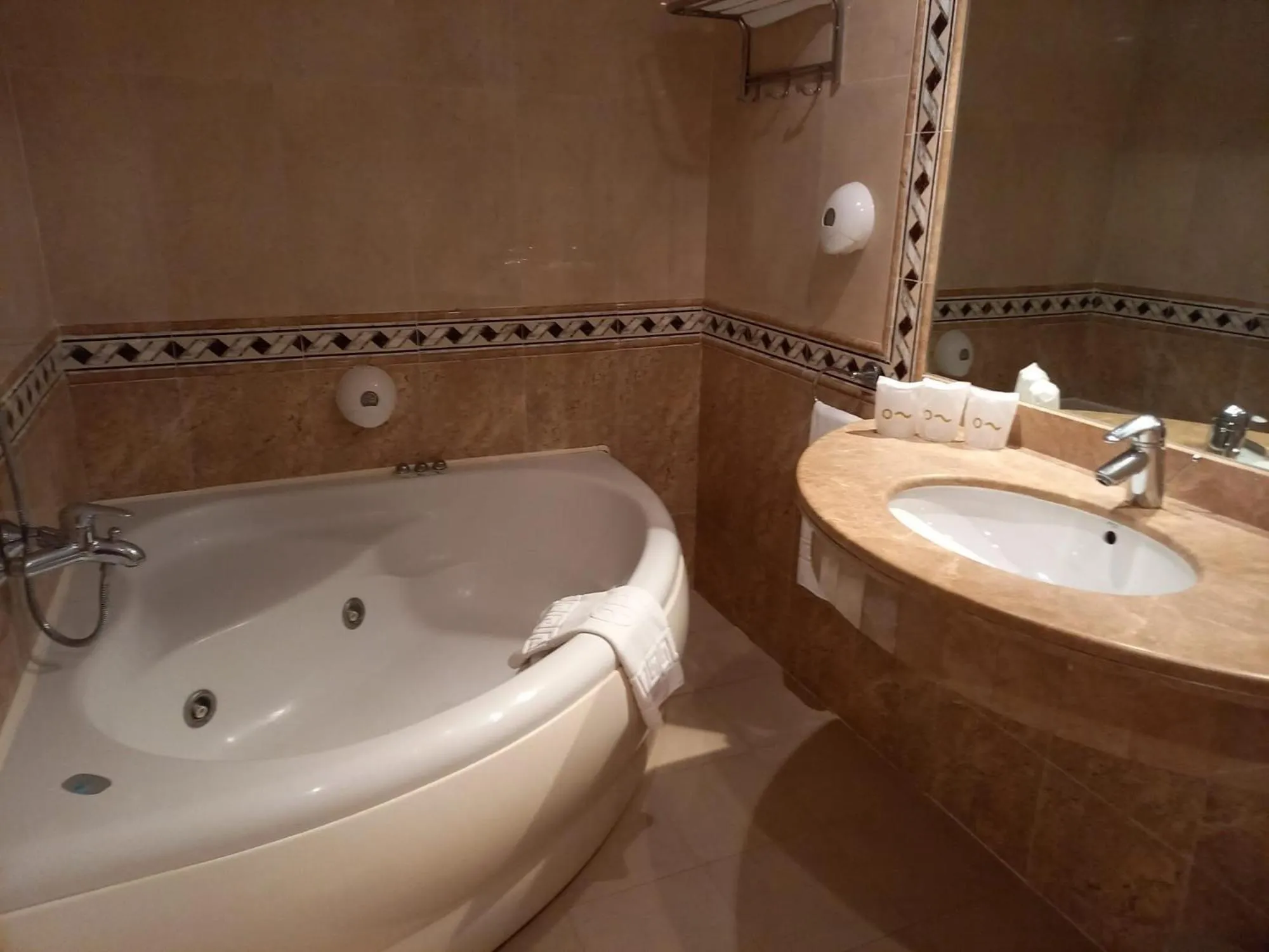 Bathroom in Hotel Aromar