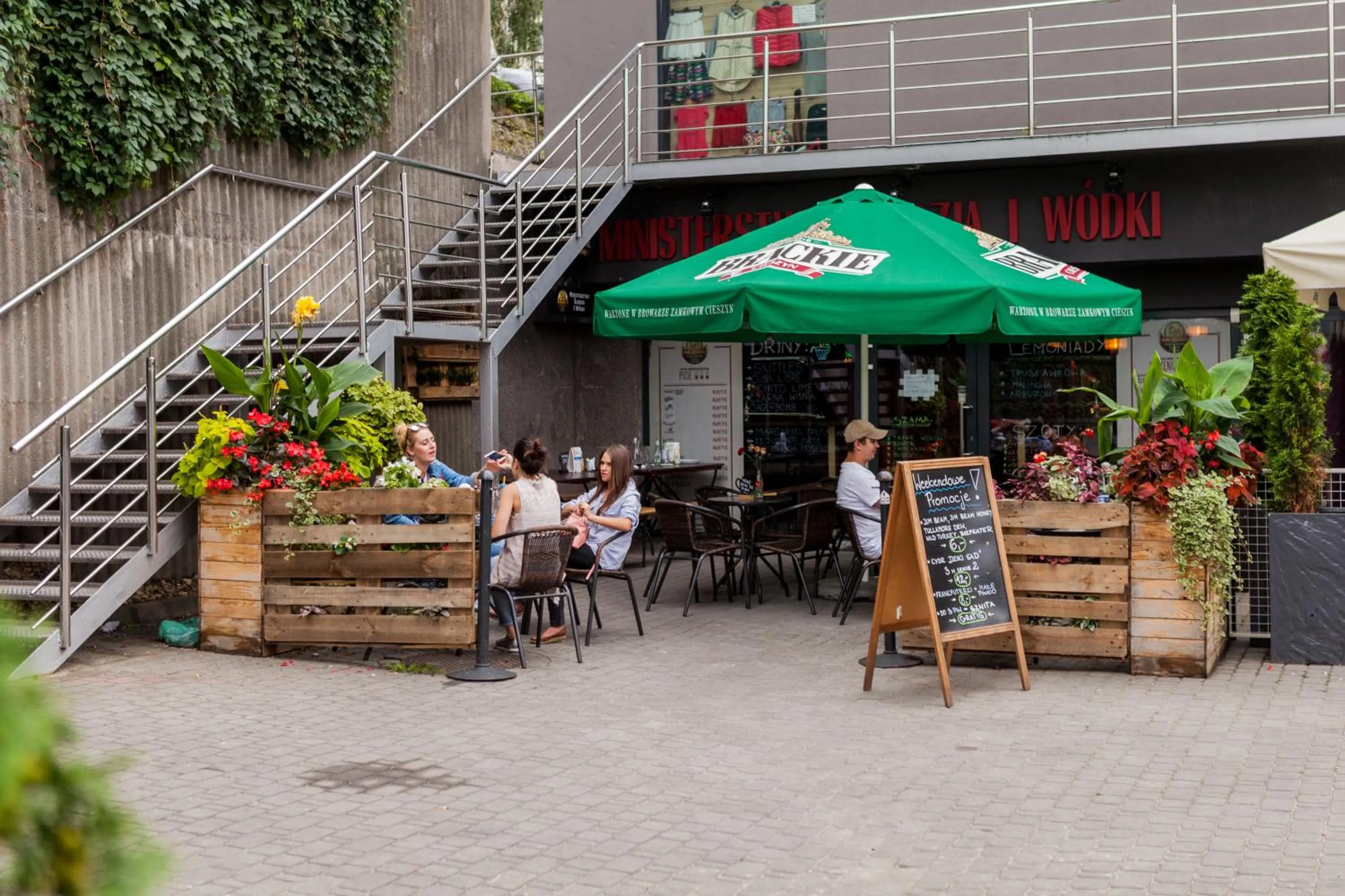 Restaurant/places to eat in B&B HOTEL TYCHY 4Stars