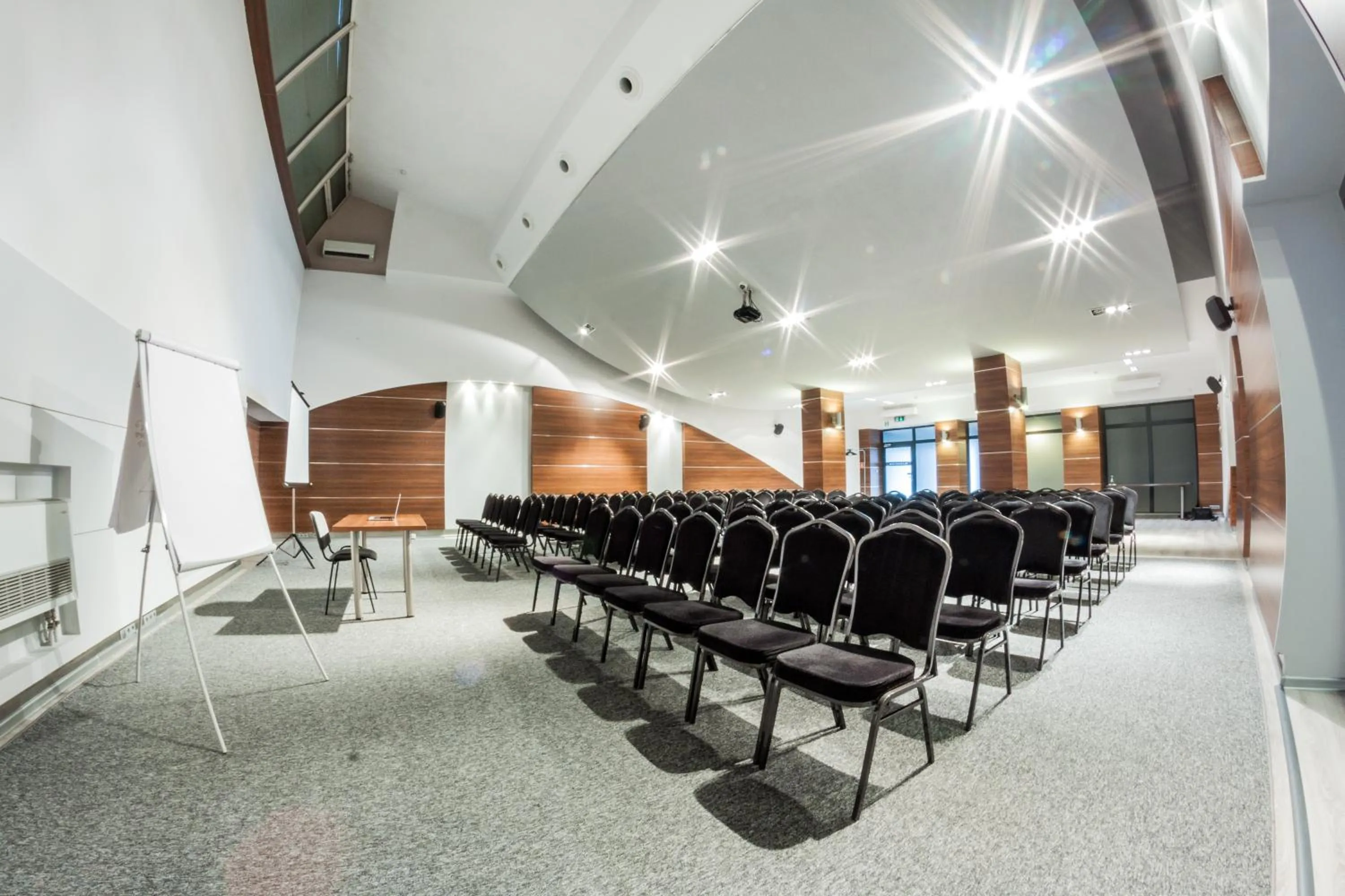 Business facilities in B&B HOTEL TYCHY 4Stars