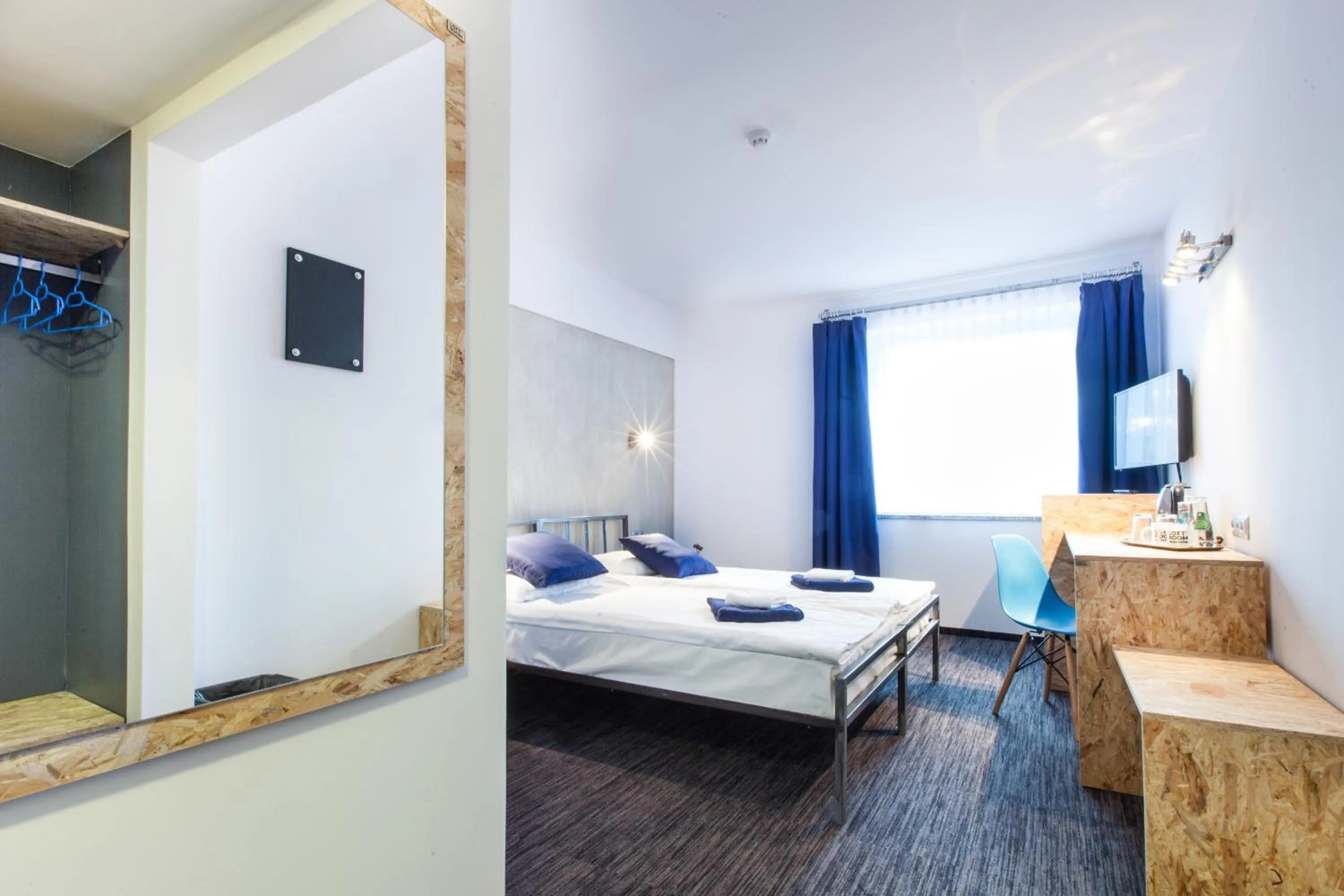 Bed in B&B HOTEL TYCHY 4Stars