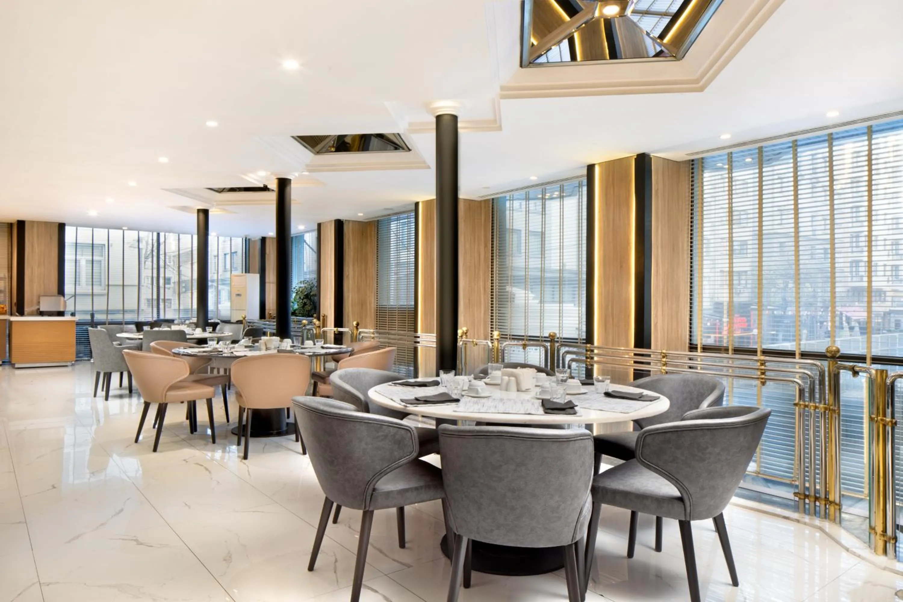 Breakfast in Golden Age Hotel Taksim