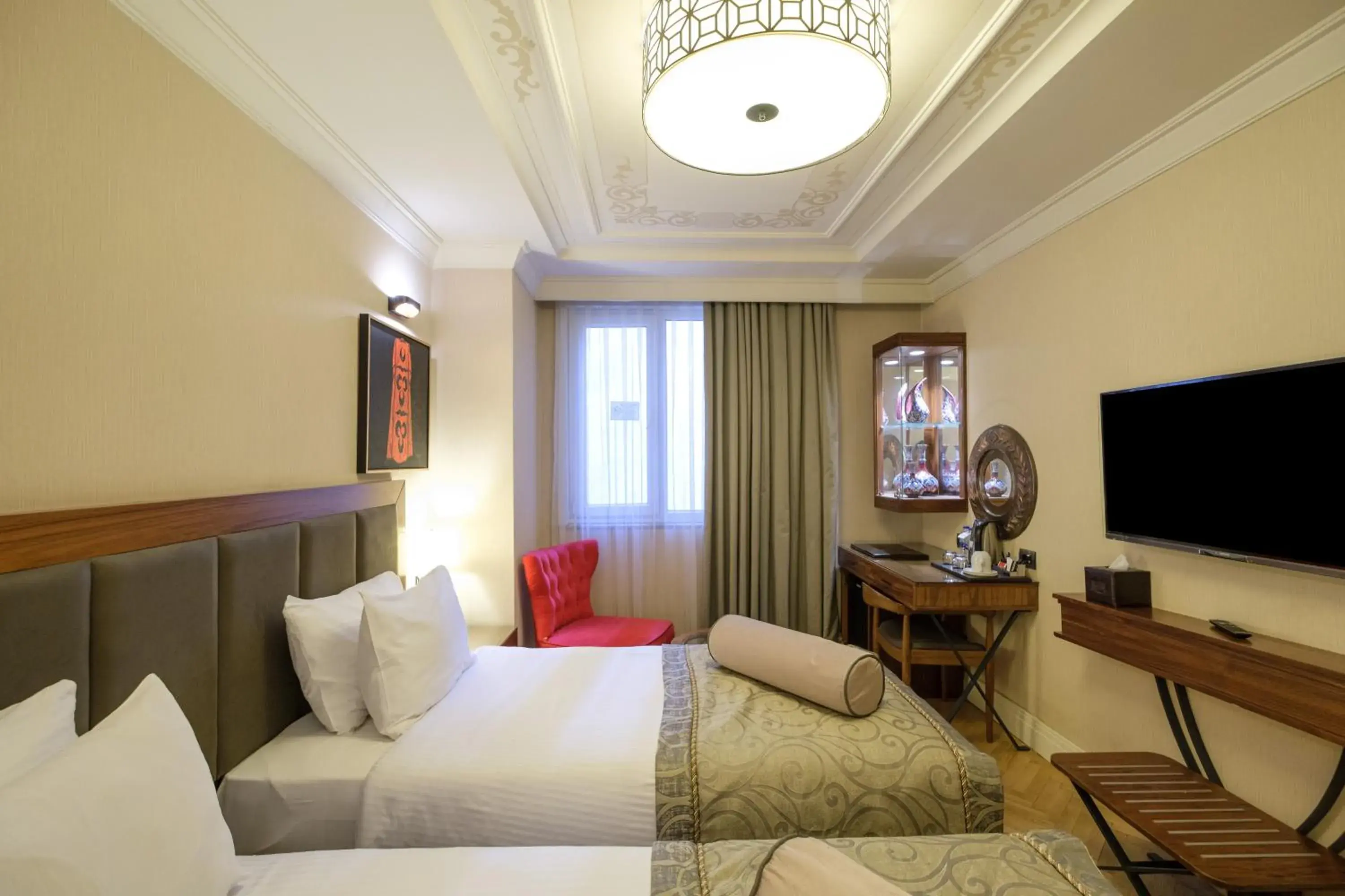 Standard Twin Room in Golden Age Hotel Taksim Standard Twin Room in Golden Age Hotel Taksim