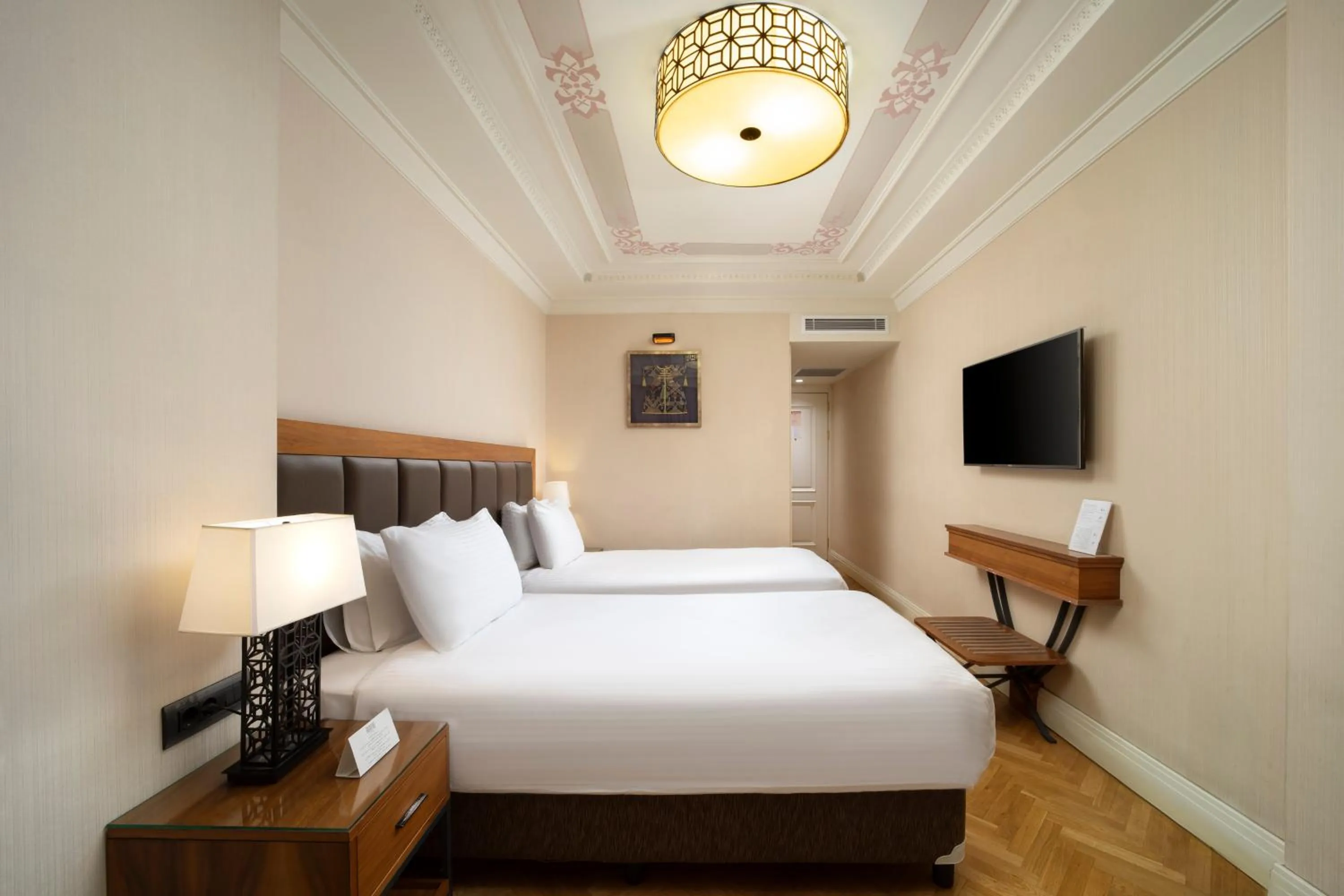 Bed in Golden Age Hotel Taksim
