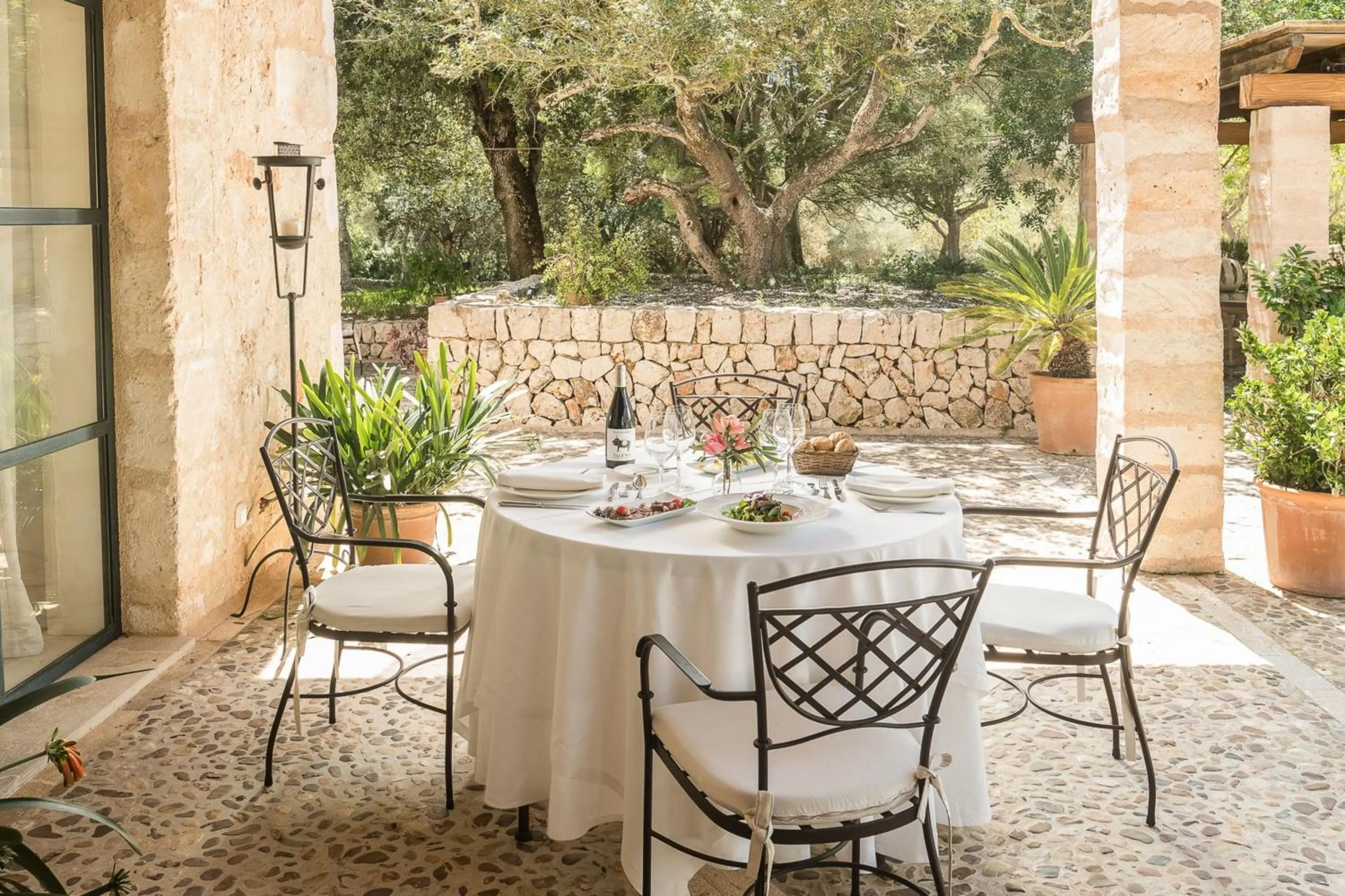 Restaurant/places to eat in Belle Son Mas Luxury Finca Hotel