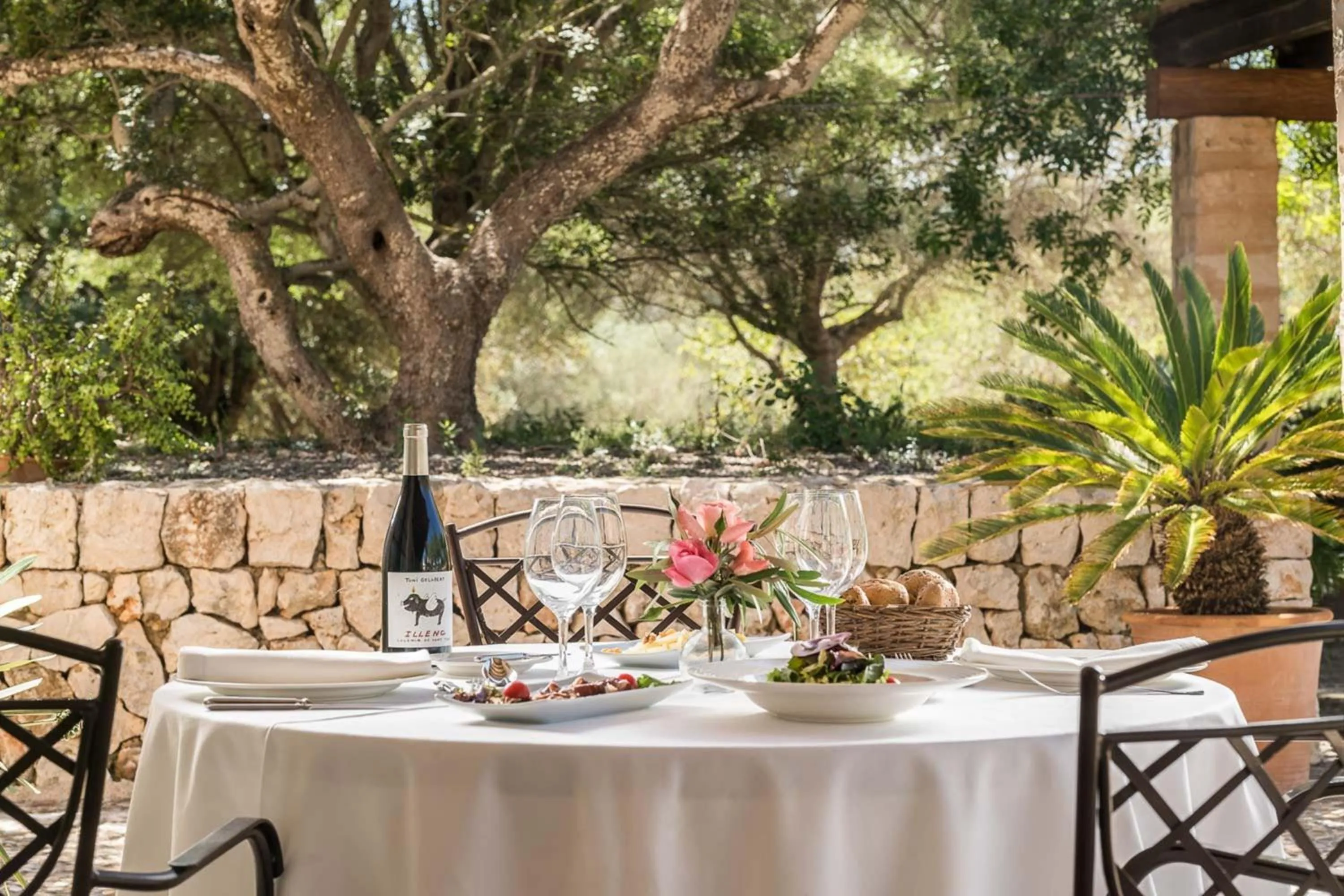 Restaurant/places to eat in Belle Son Mas Luxury Finca Hotel