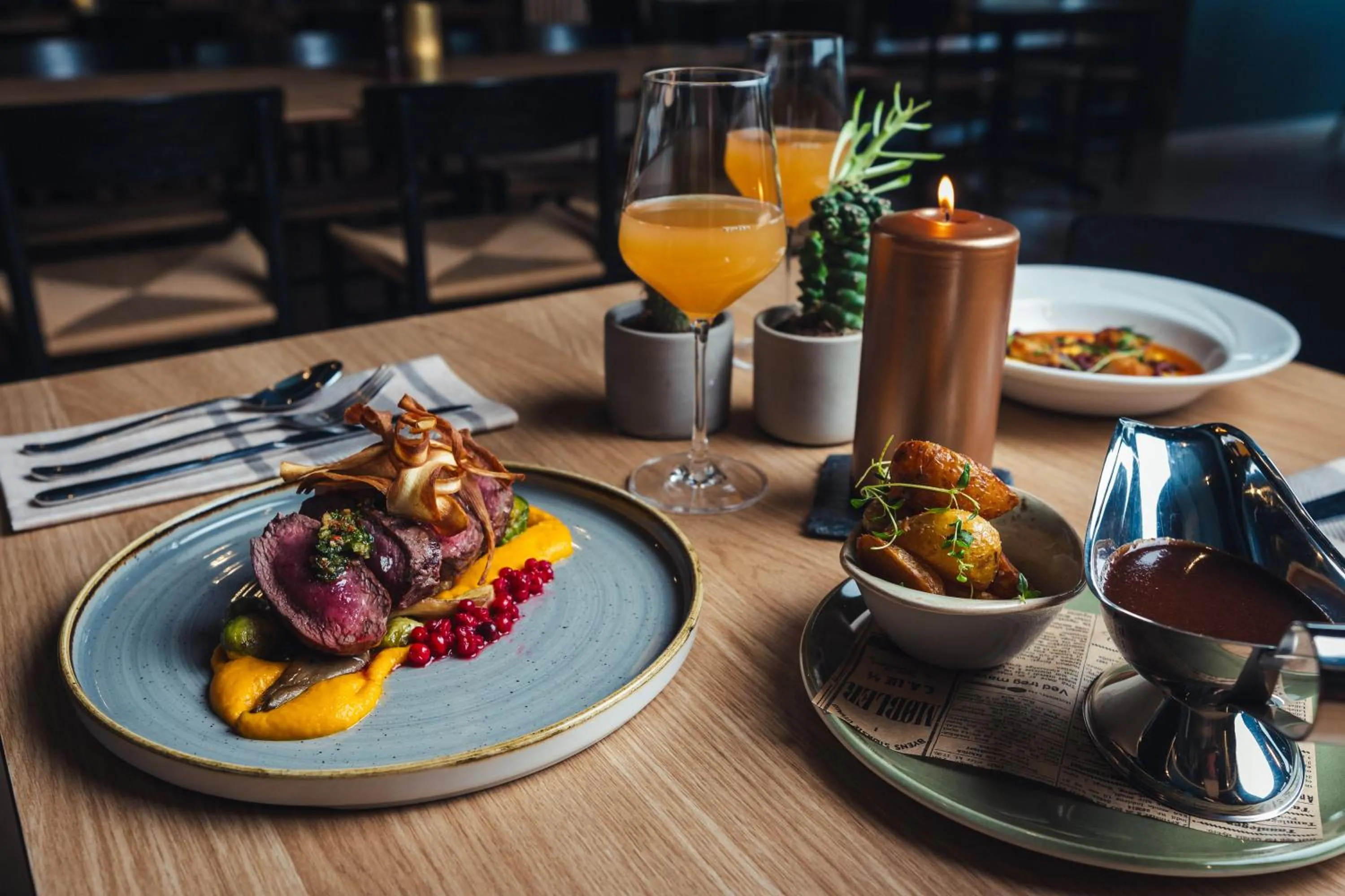 Restaurant/places to eat in Maritim Fjordhotell