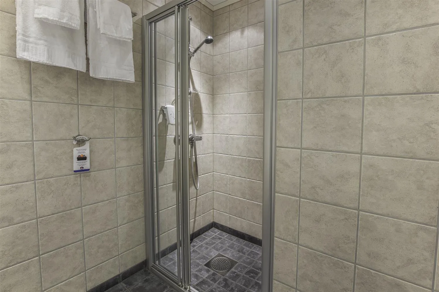 Shower in Best Western Leto Arena