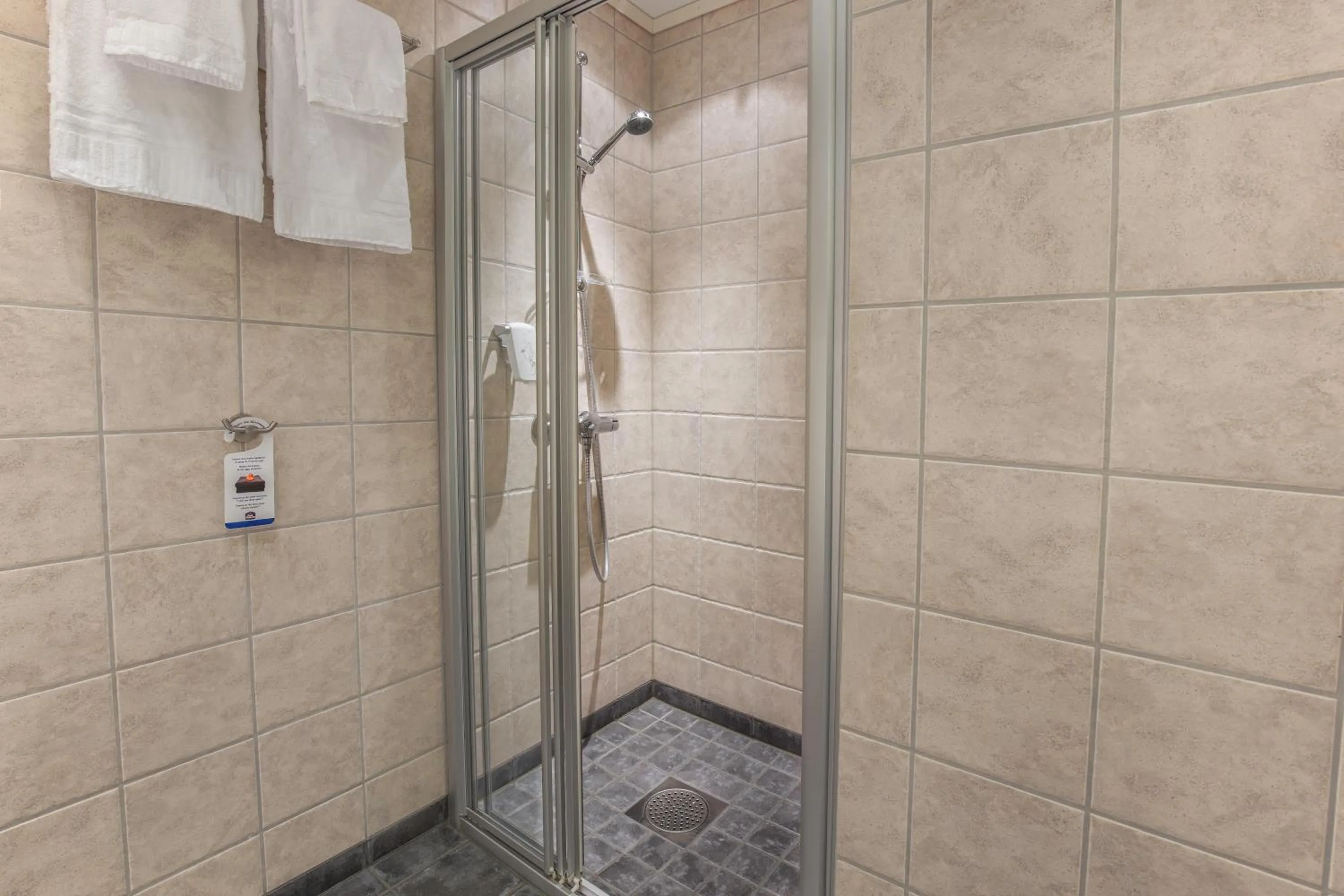 Shower in Best Western Leto Arena