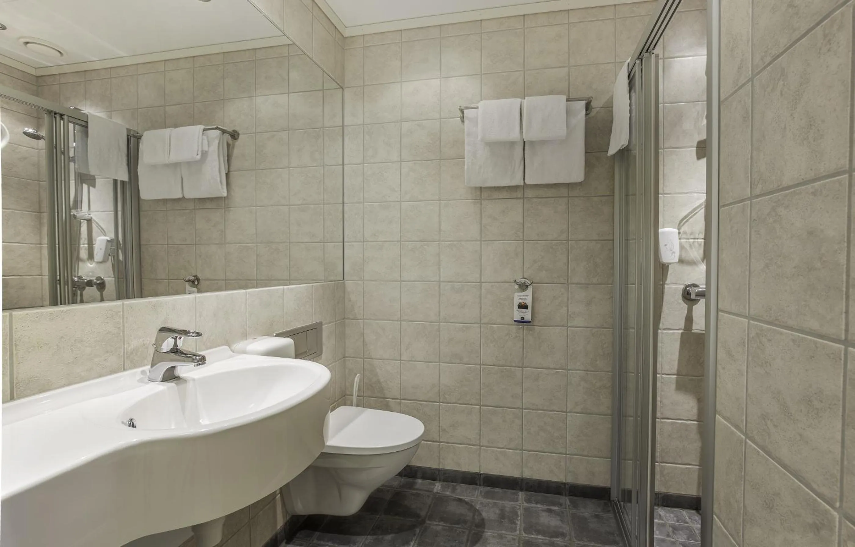 Photo of the whole room in Best Western Leto Arena