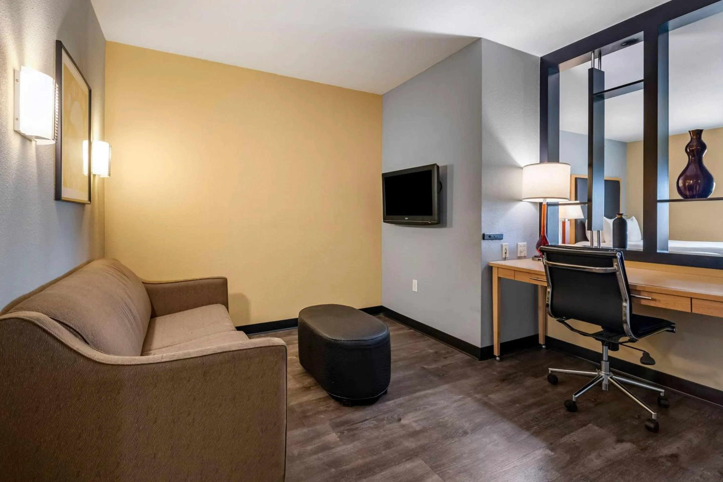 Bedroom in Cambria Hotel Ft Lauderdale, Airport South & Cruise Port