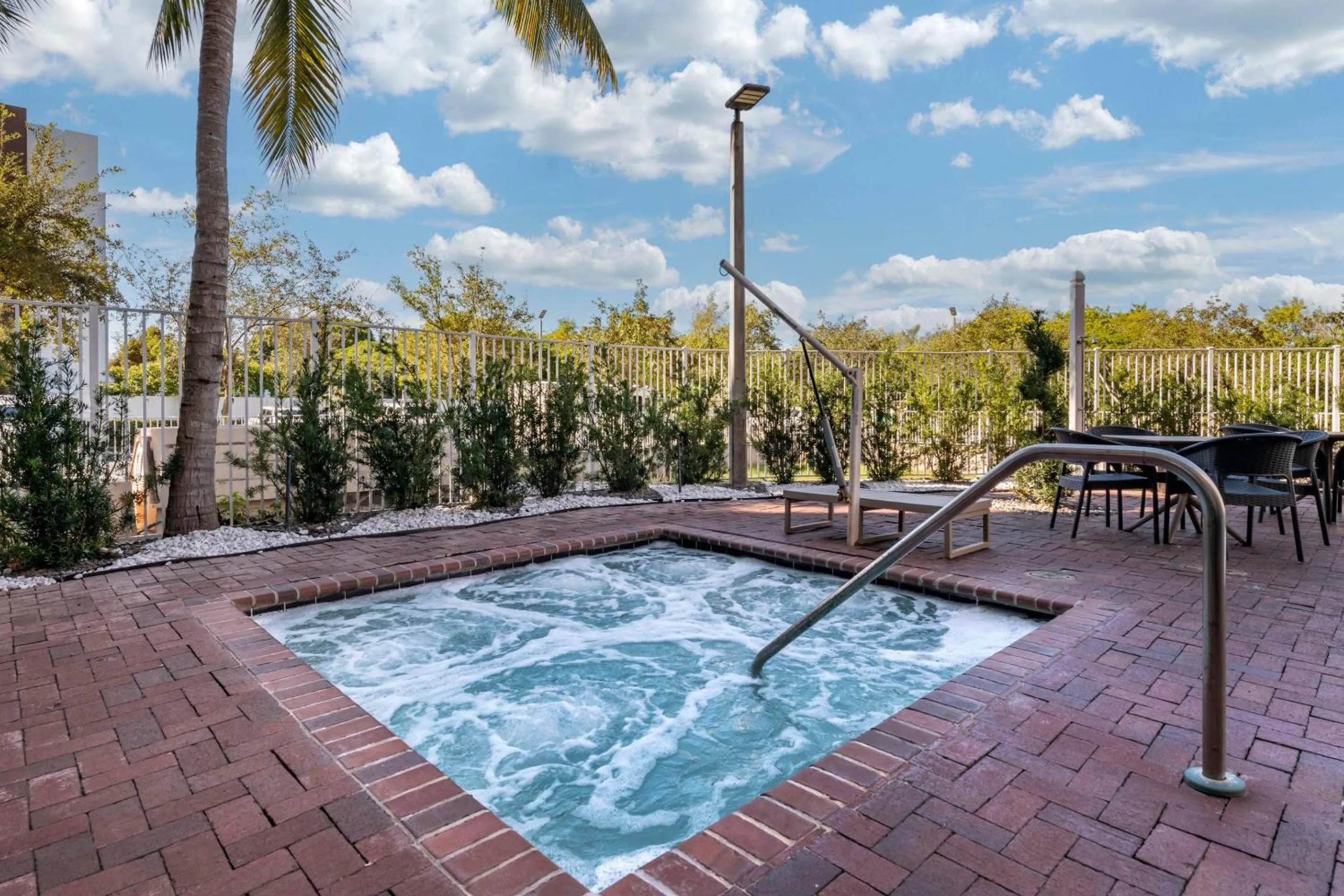 Swimming pool in Cambria Hotel Ft Lauderdale, Airport South & Cruise Port