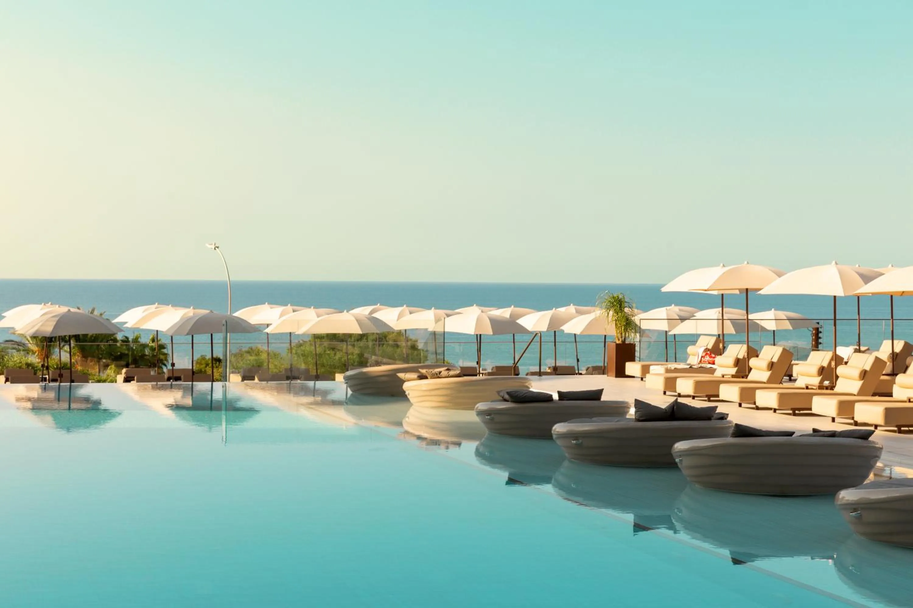 Swimming pool in Amarande (Adults Only)