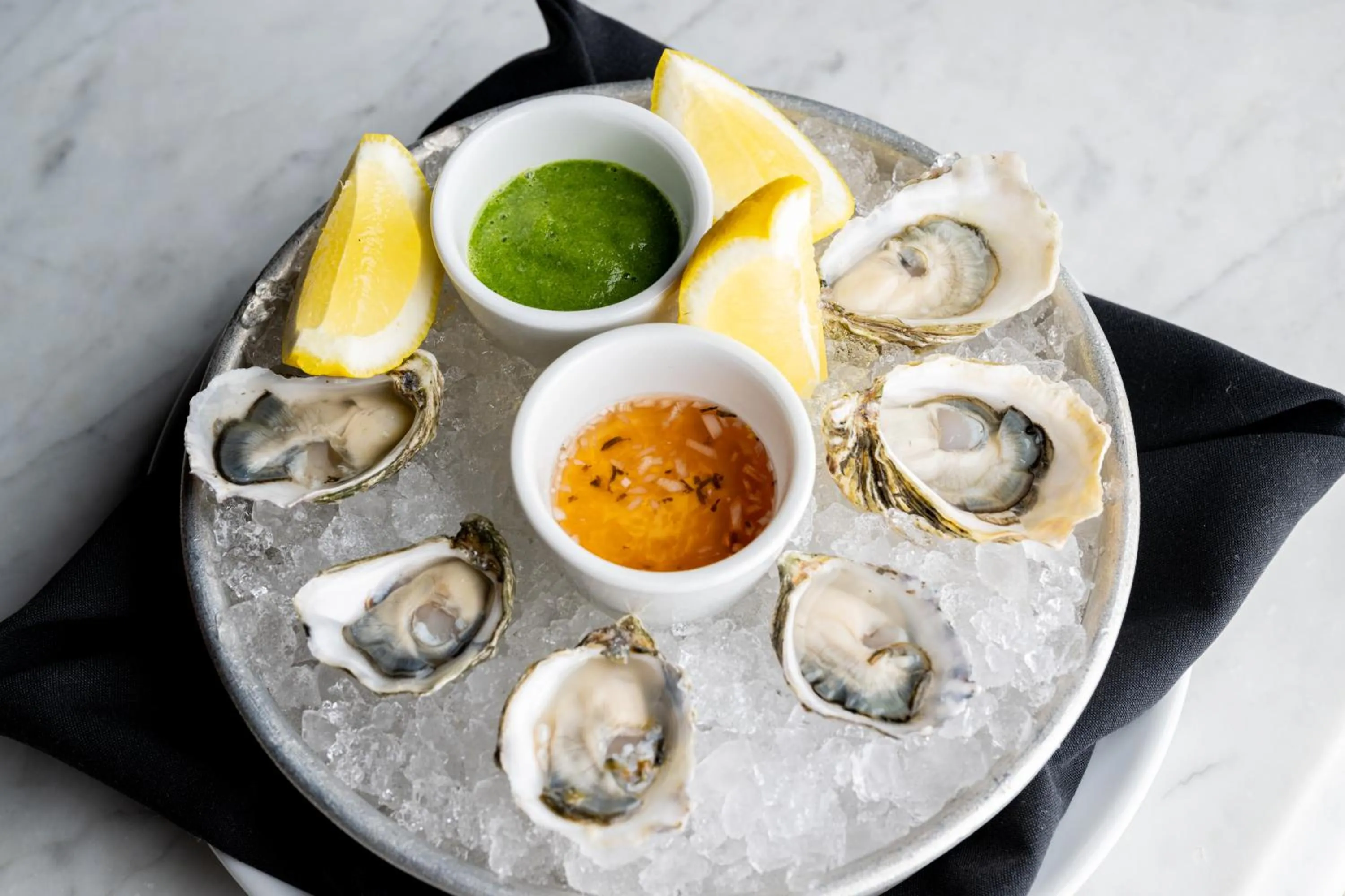 Food and drinks in Hollywood Historic Hotel