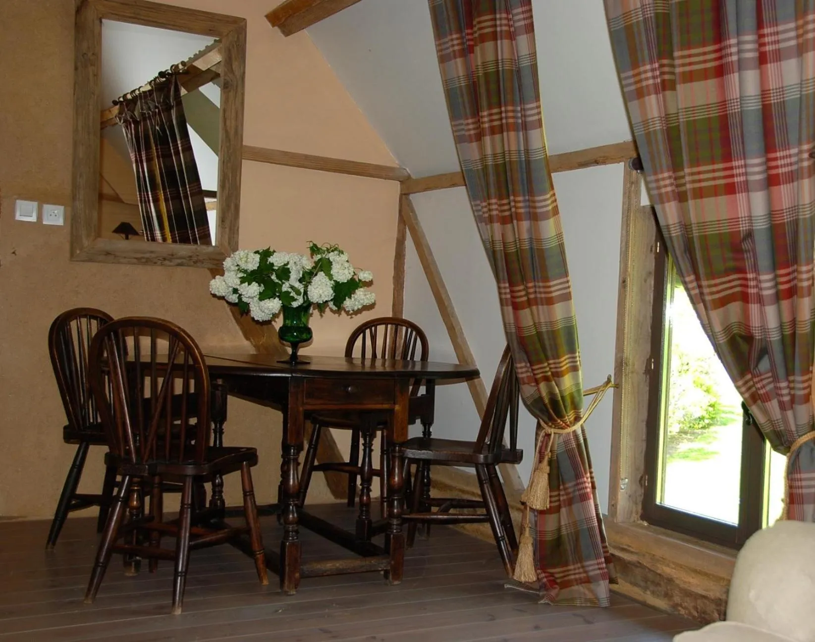 Dining area in Bergerie de la Moutonnière