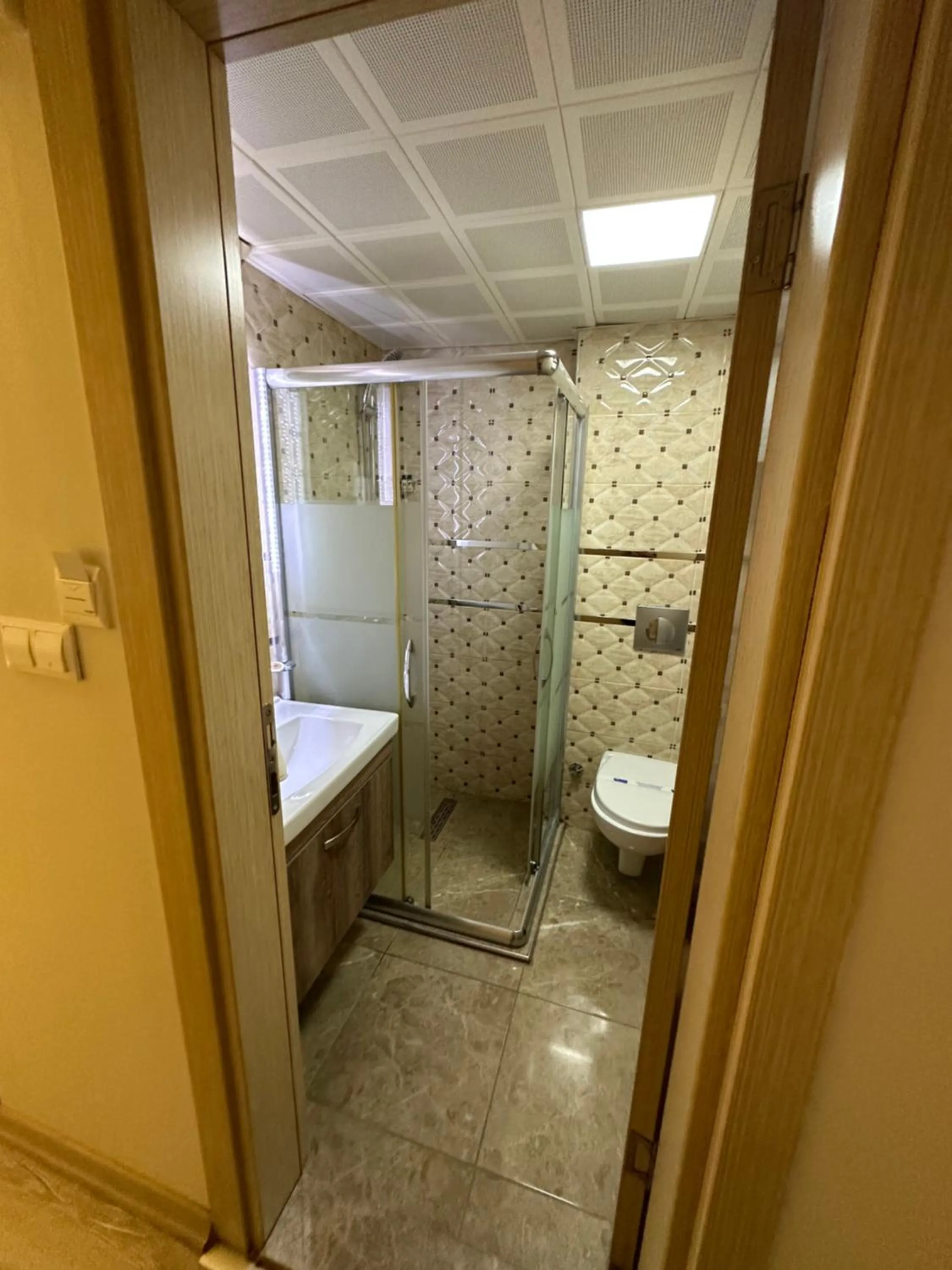 Shower in Line Suite Hotel