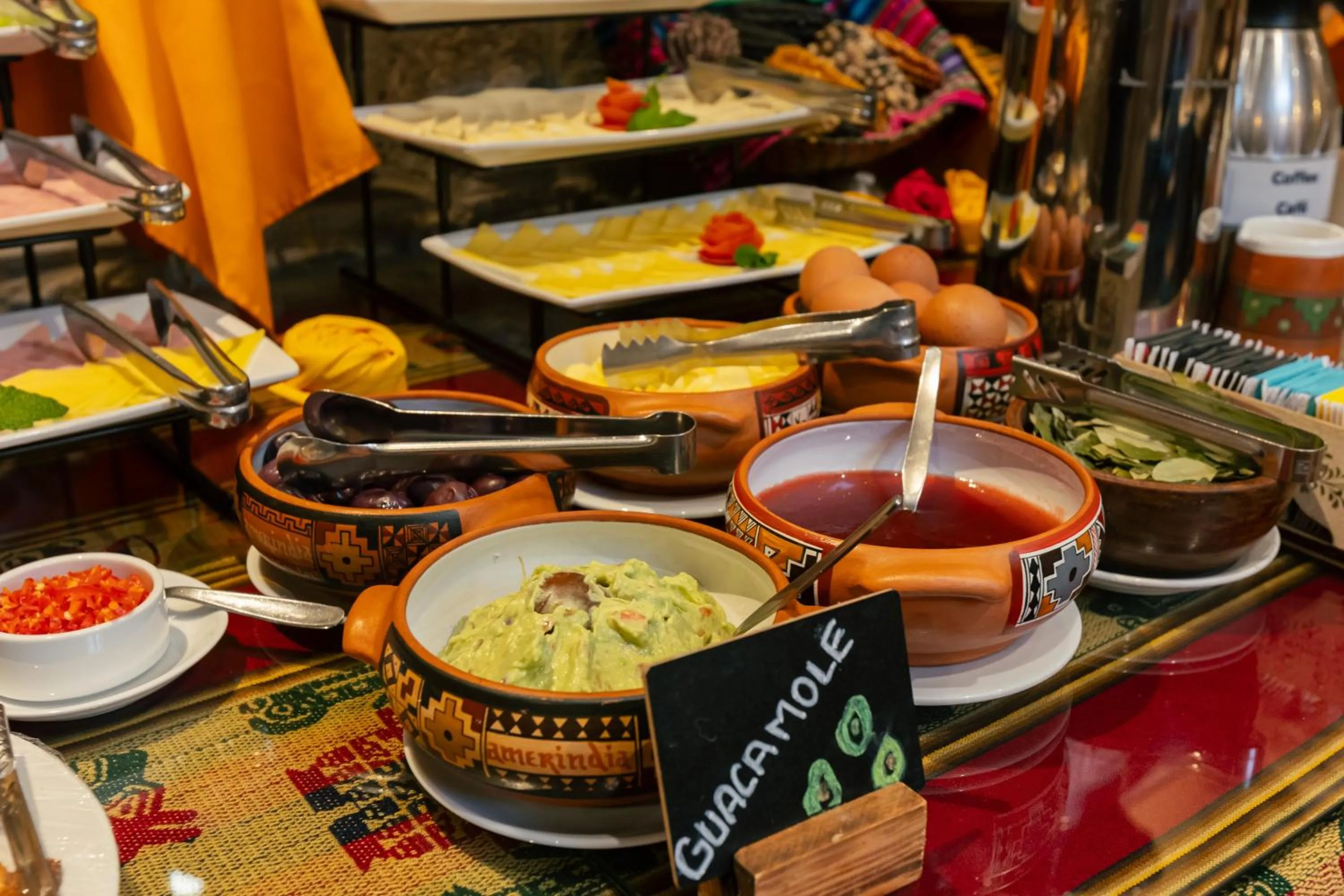 Buffet breakfast in Amerindia