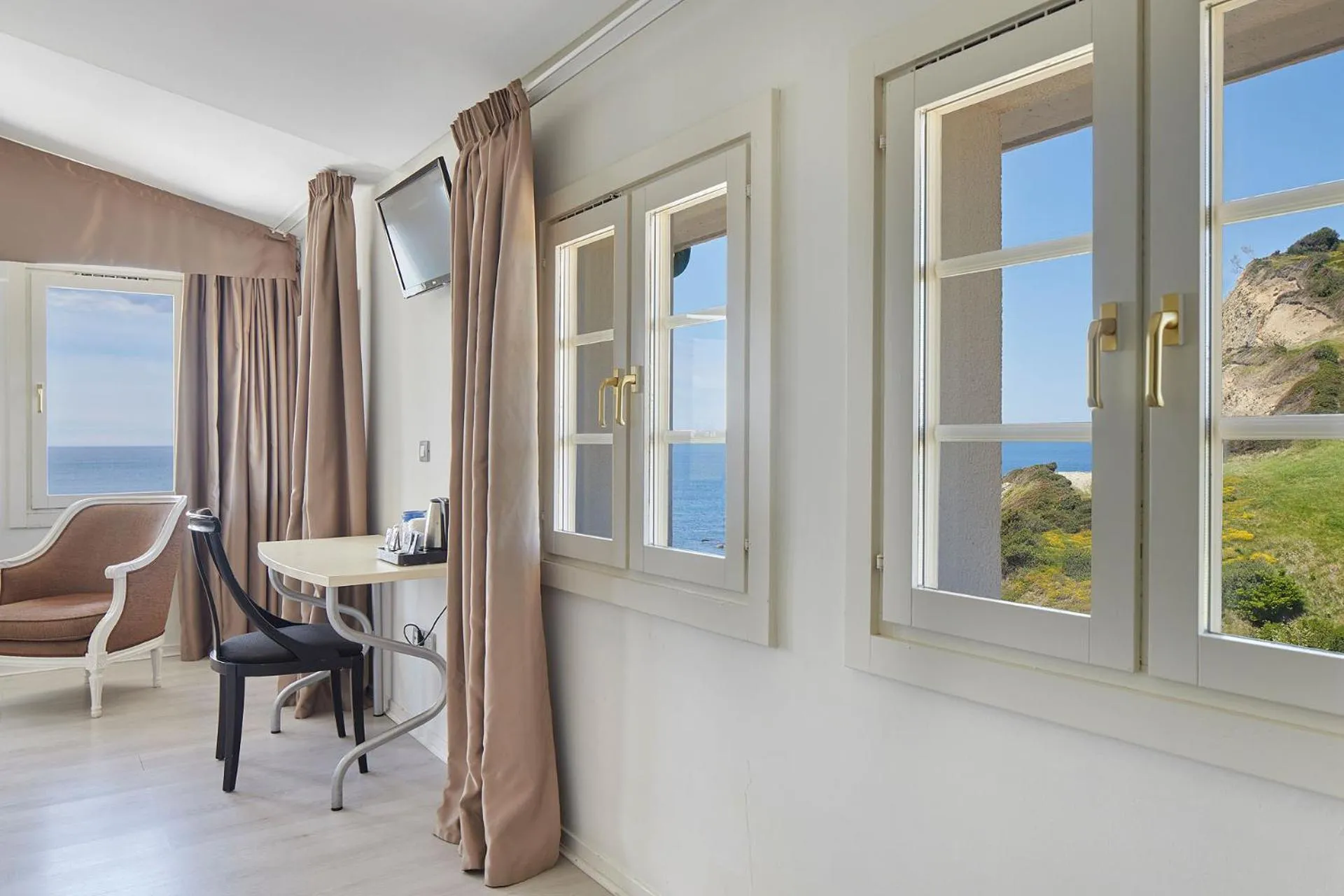 Hotel & Talasoterapia Zelai