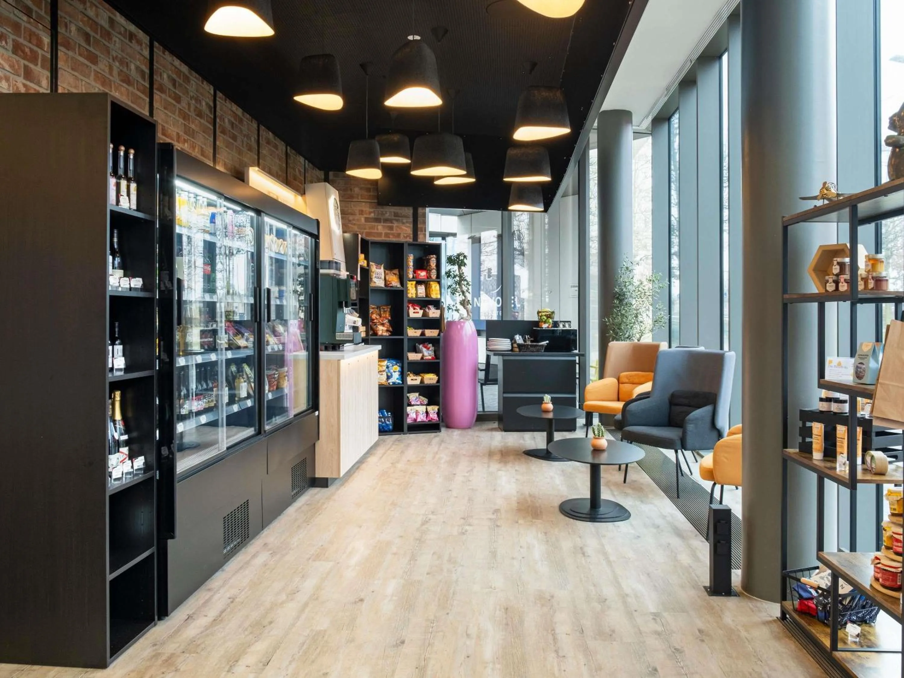 Lounge or bar in Novotel Suites Luxembourg