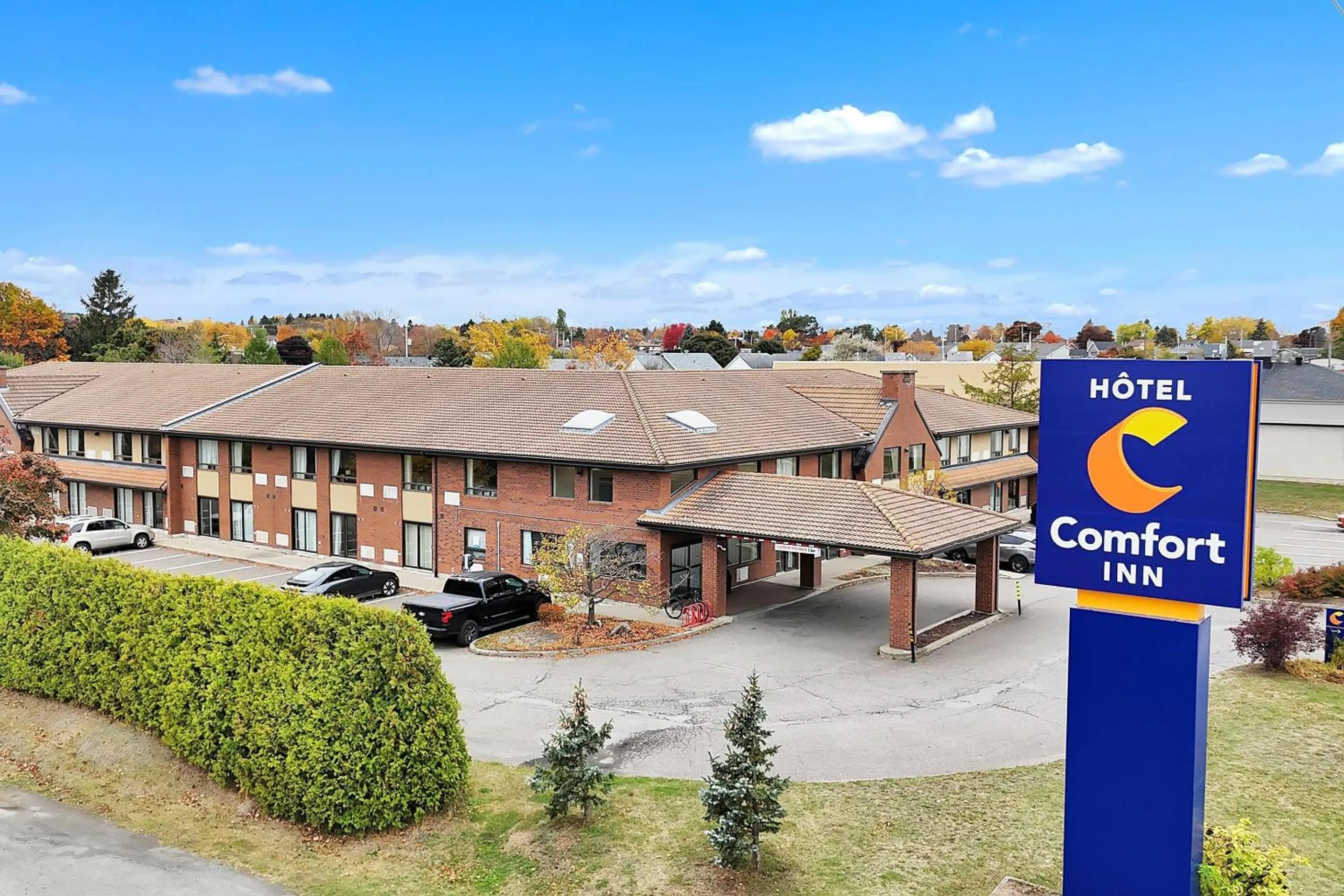 Property building in Comfort Inn