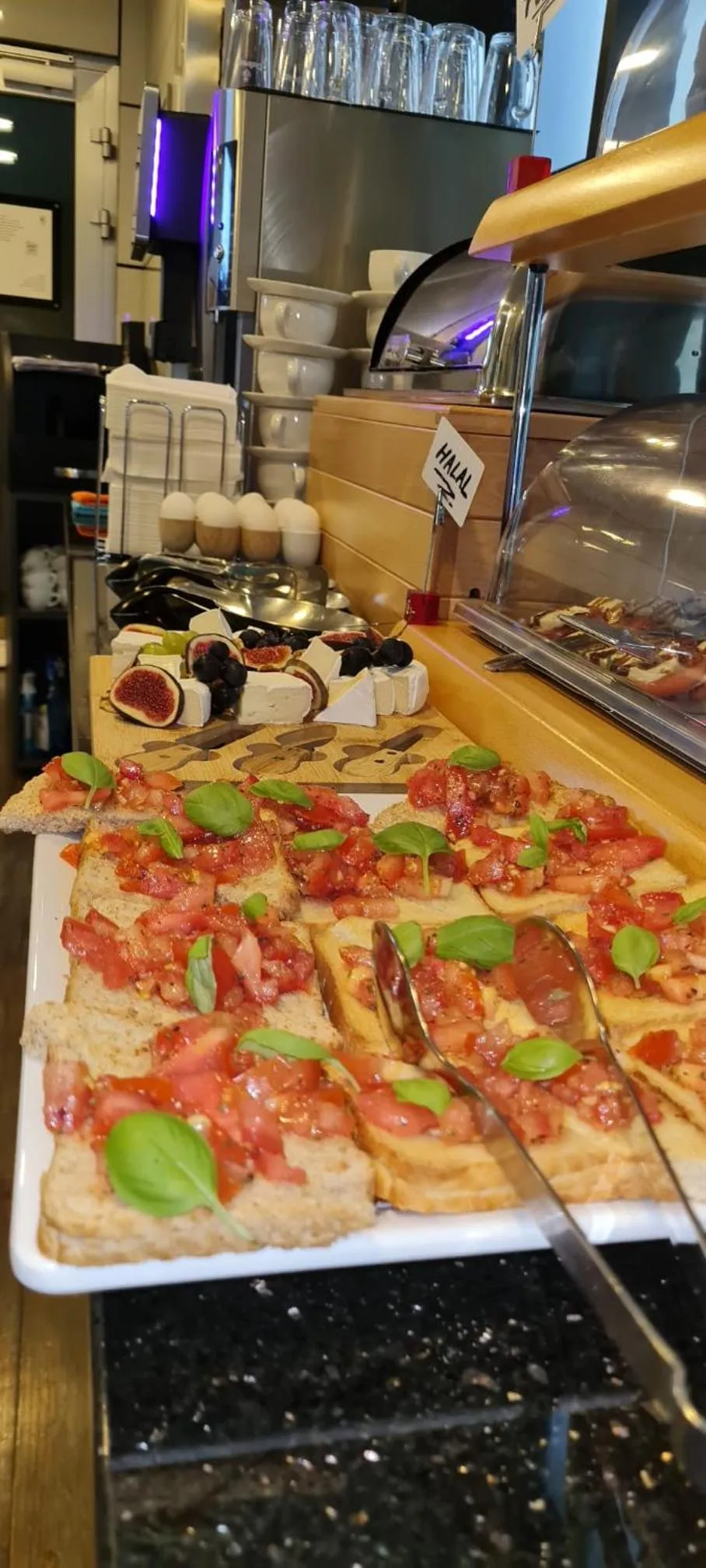 Breakfast in Hotel Kreis Residenz München