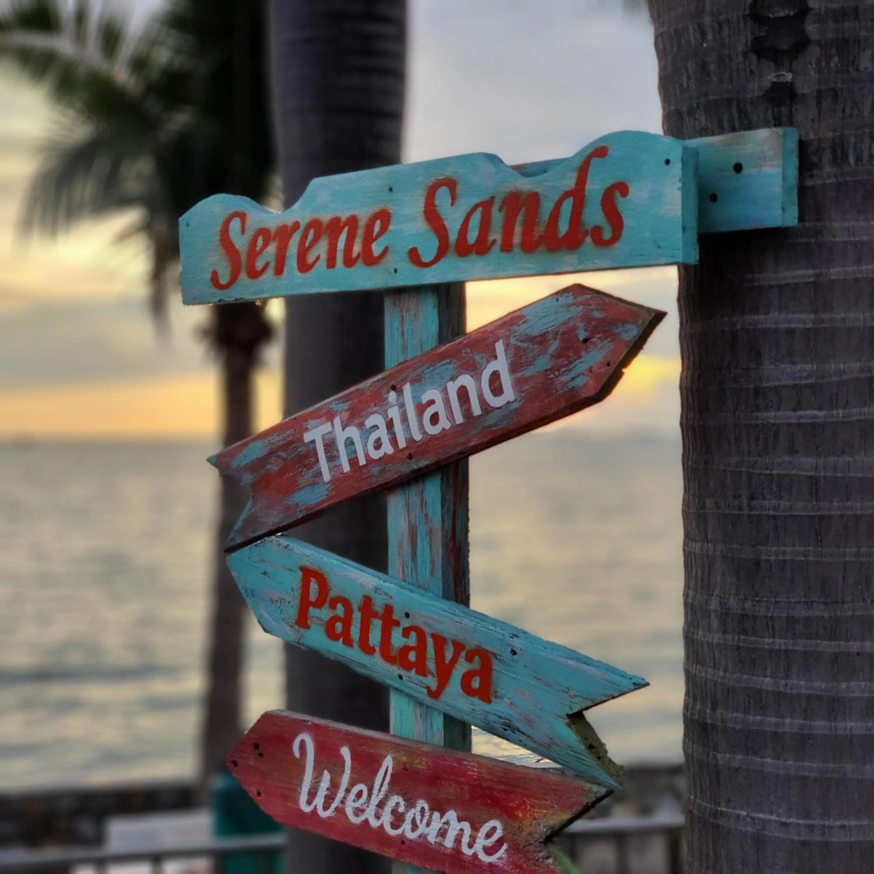 Decorative detail in Serene Sands