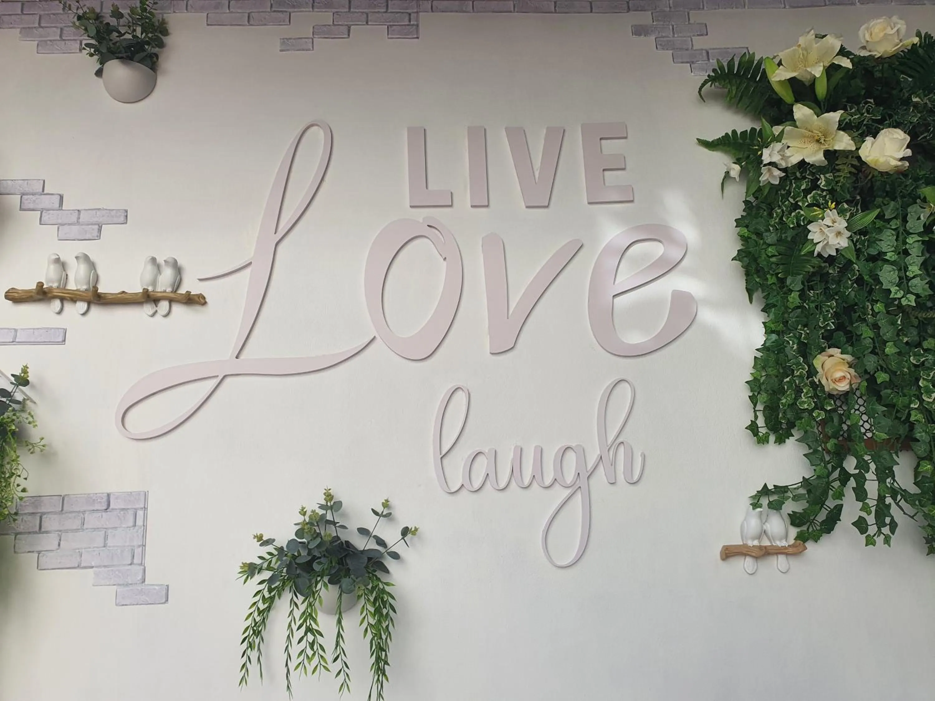 Decorative detail in Serene Sands