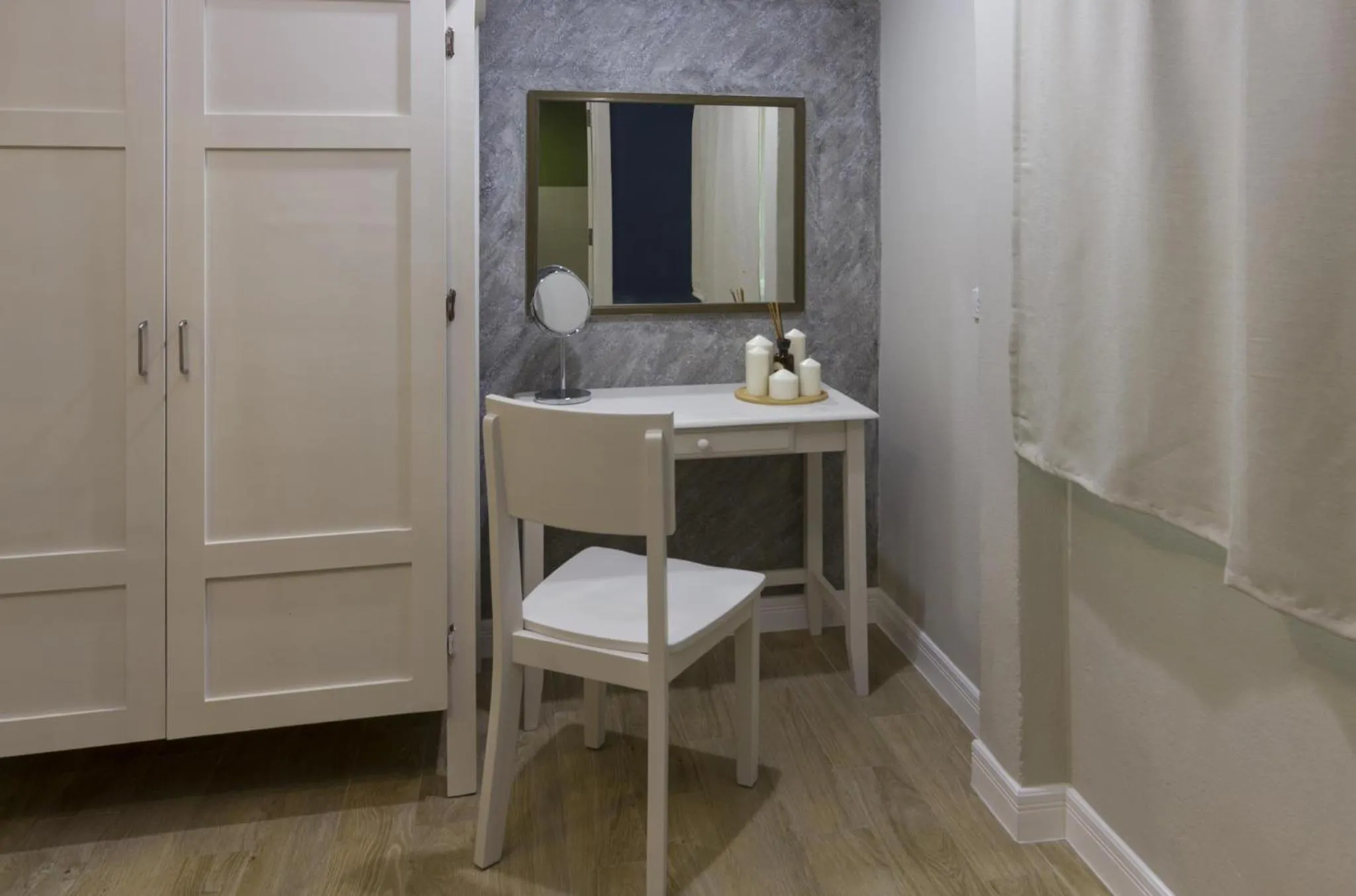 Decorative detail in Let's Hyde Pattaya Resort & Villas - Pool Cabanas