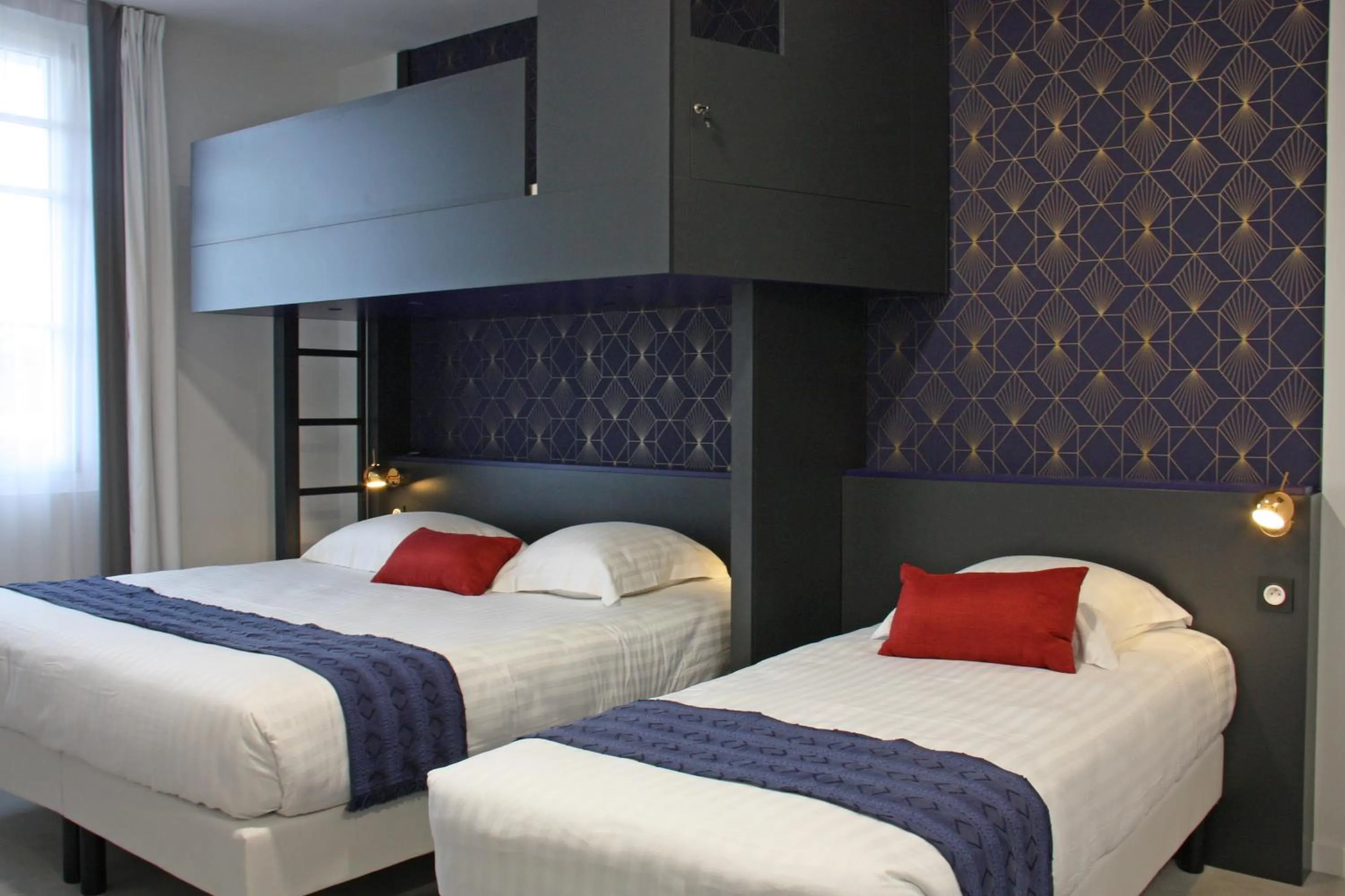 Bedroom, Bed in Hôtel du Parc & Spa