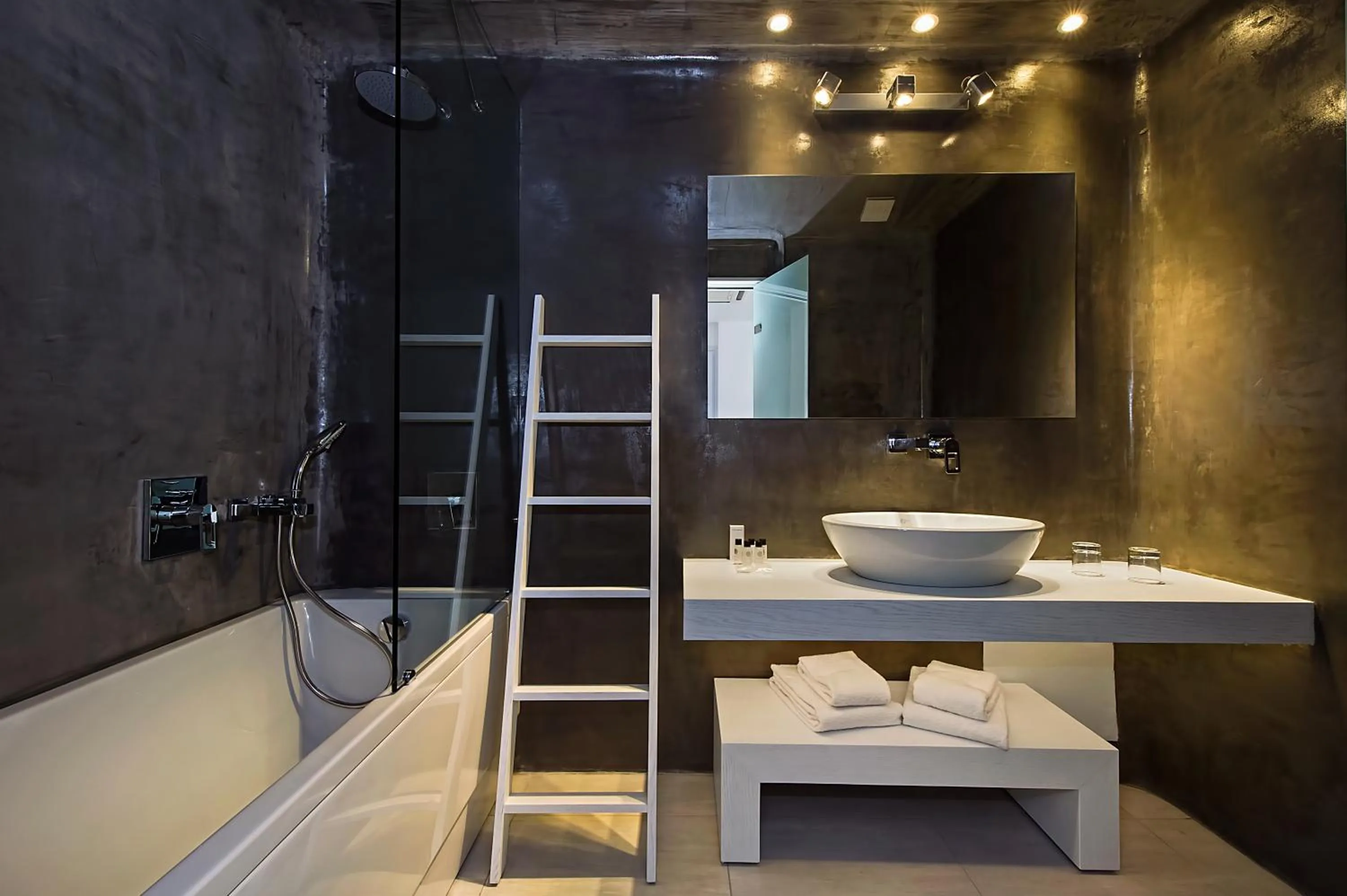 Bathroom in Cavo Bianco Boutique Hotel & Spa