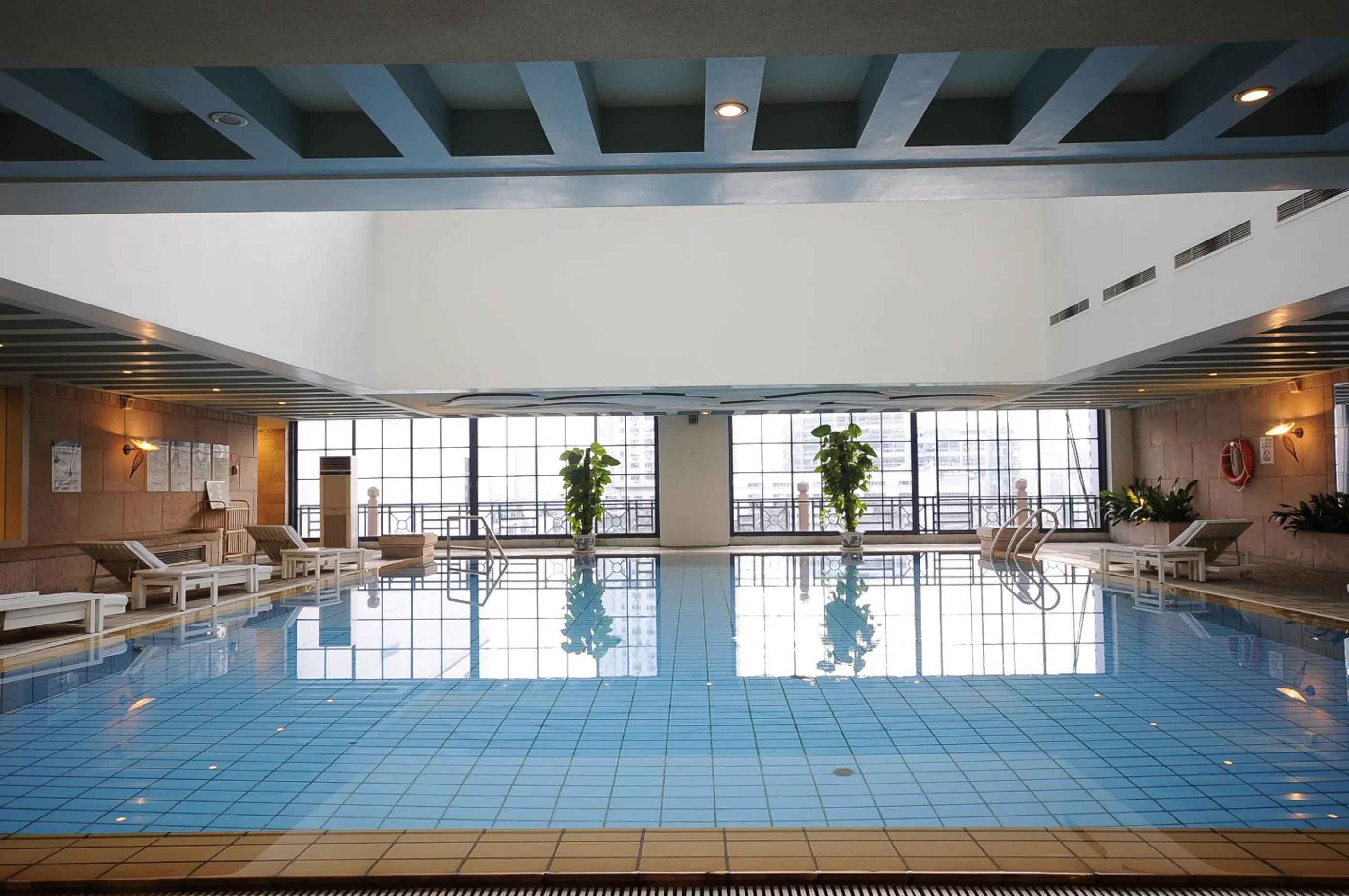 Swimming pool in Grand Park Wuxi