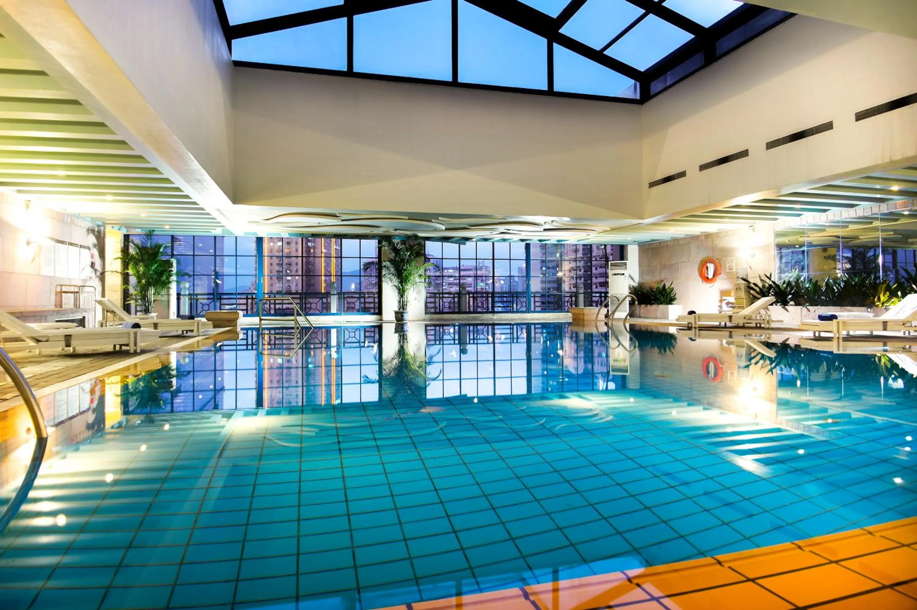 Swimming pool in Grand Park Wuxi