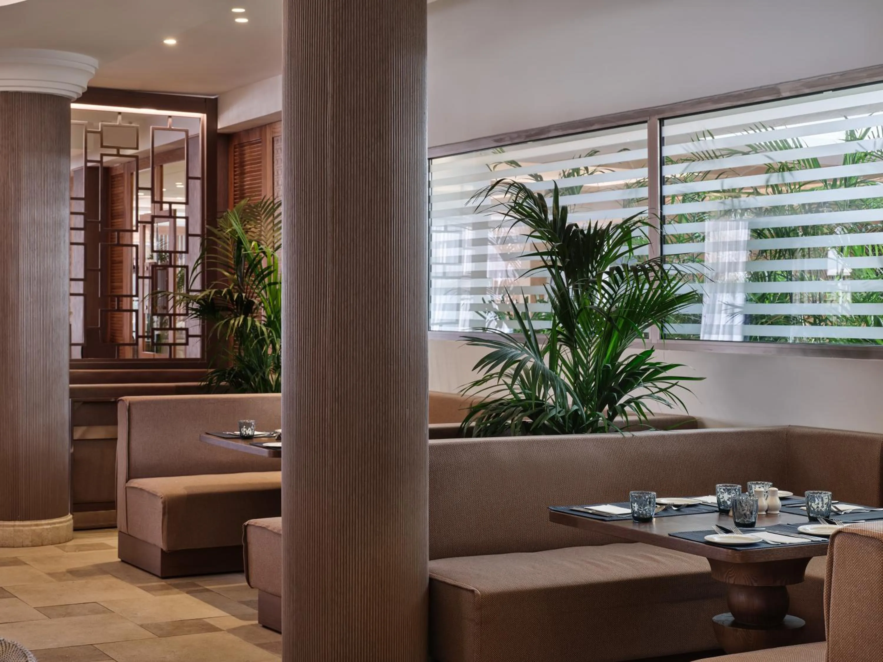 Restaurant/places to eat in Atlantica Oasis Hotel