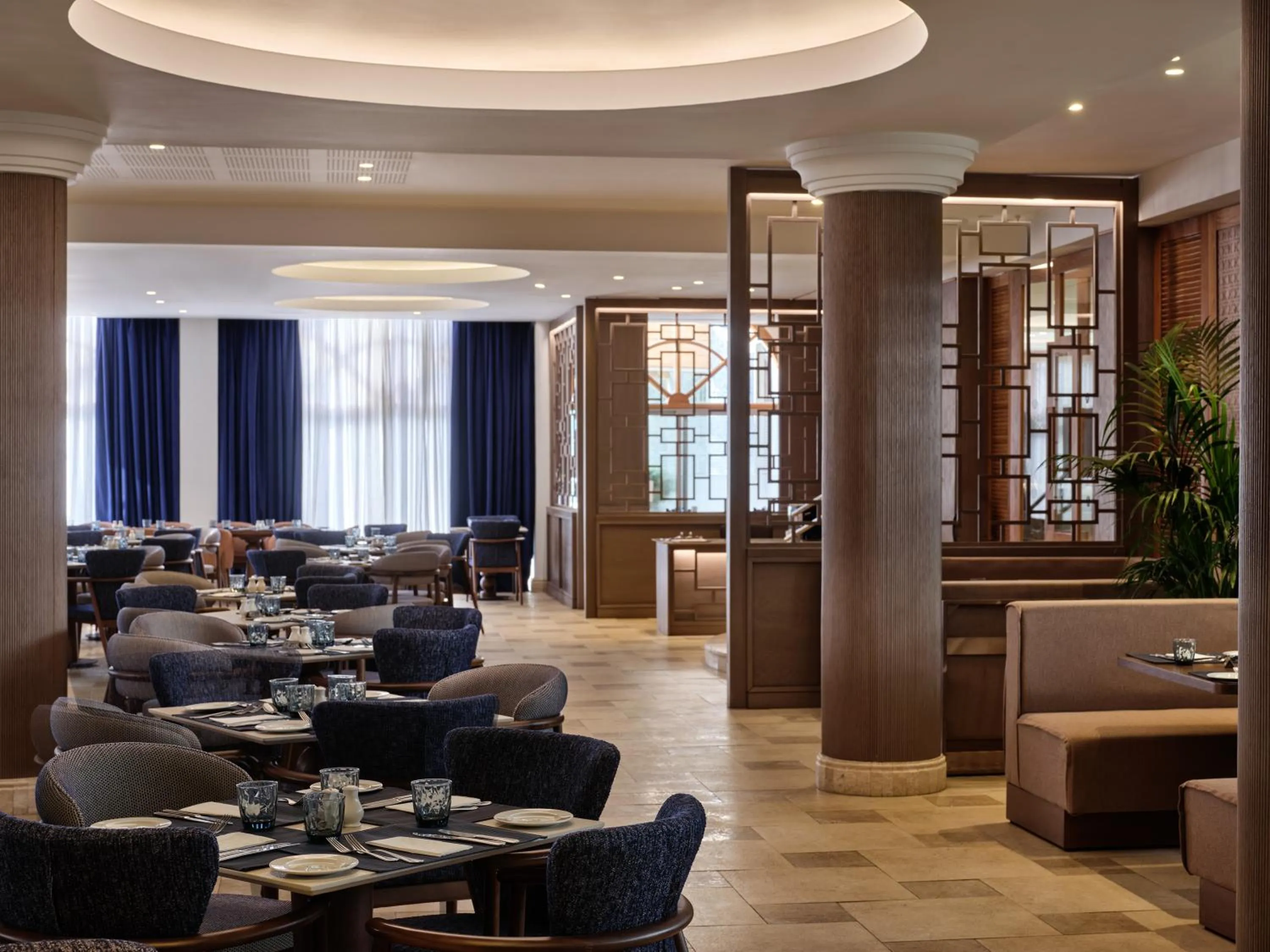 Restaurant/places to eat in Atlantica Oasis Hotel